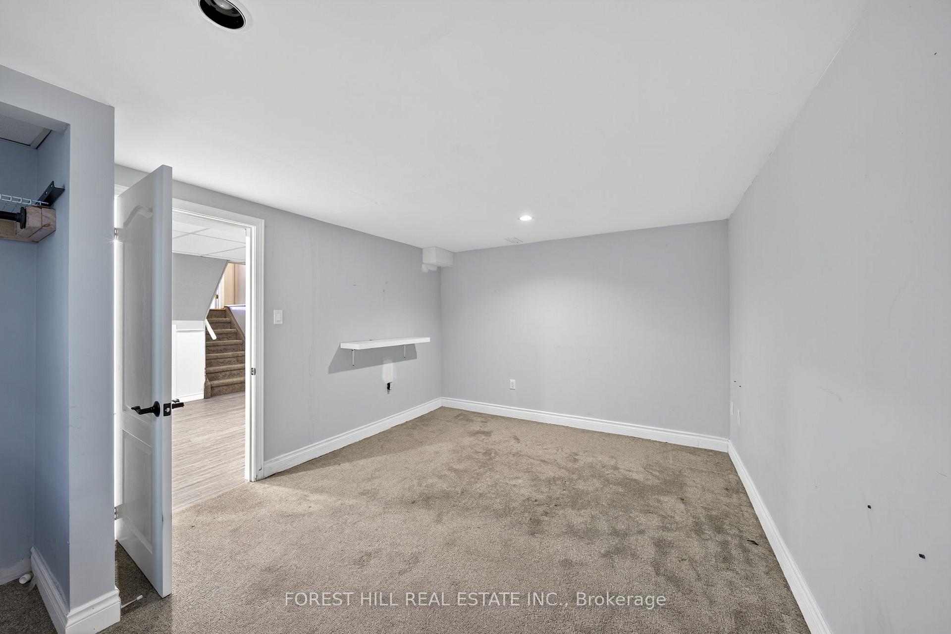Photo 34 of 233 Rose Street, Barrie, Wellington — HOMEH