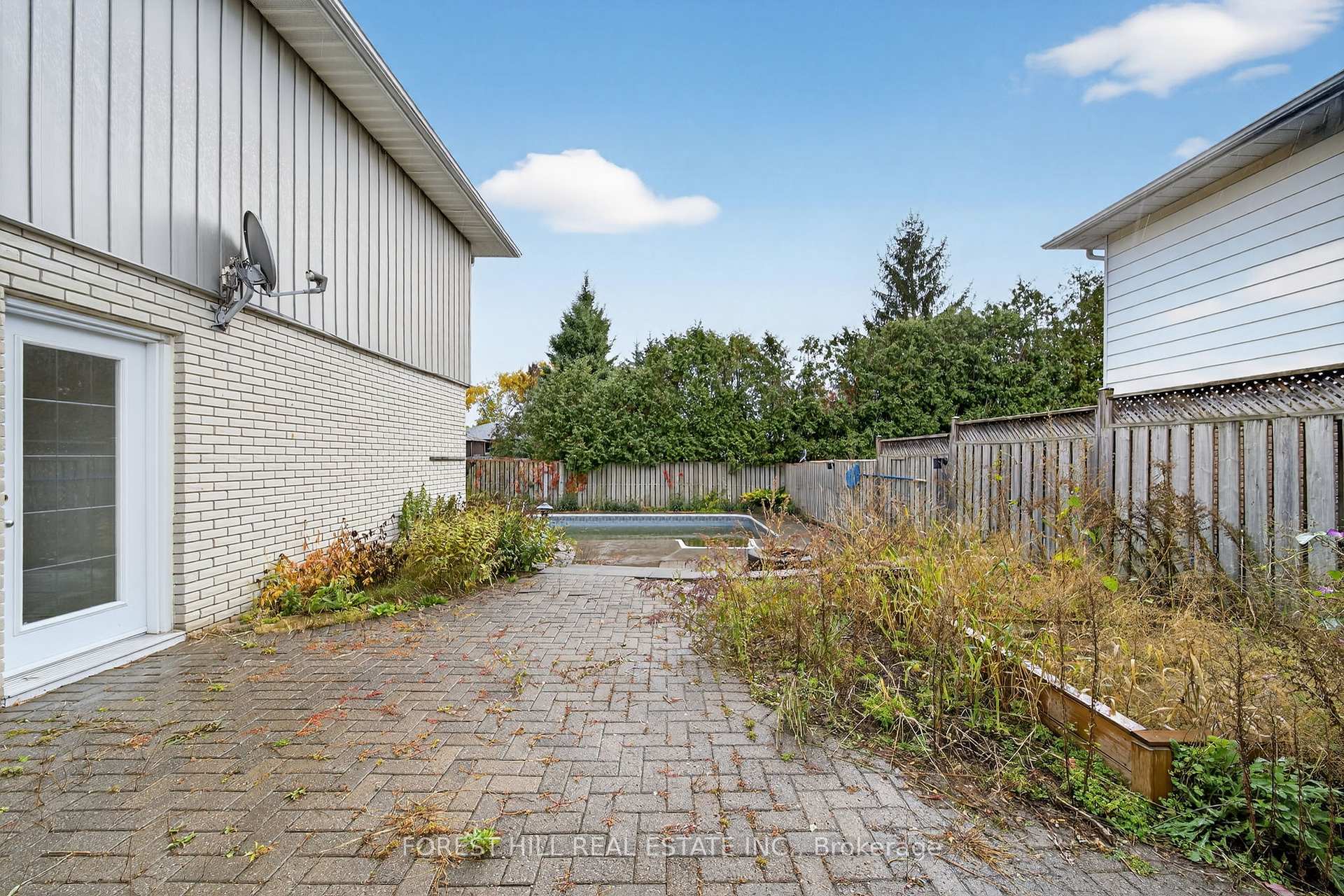 Photo 37 of 233 Rose Street, Barrie, Wellington — HOMEH