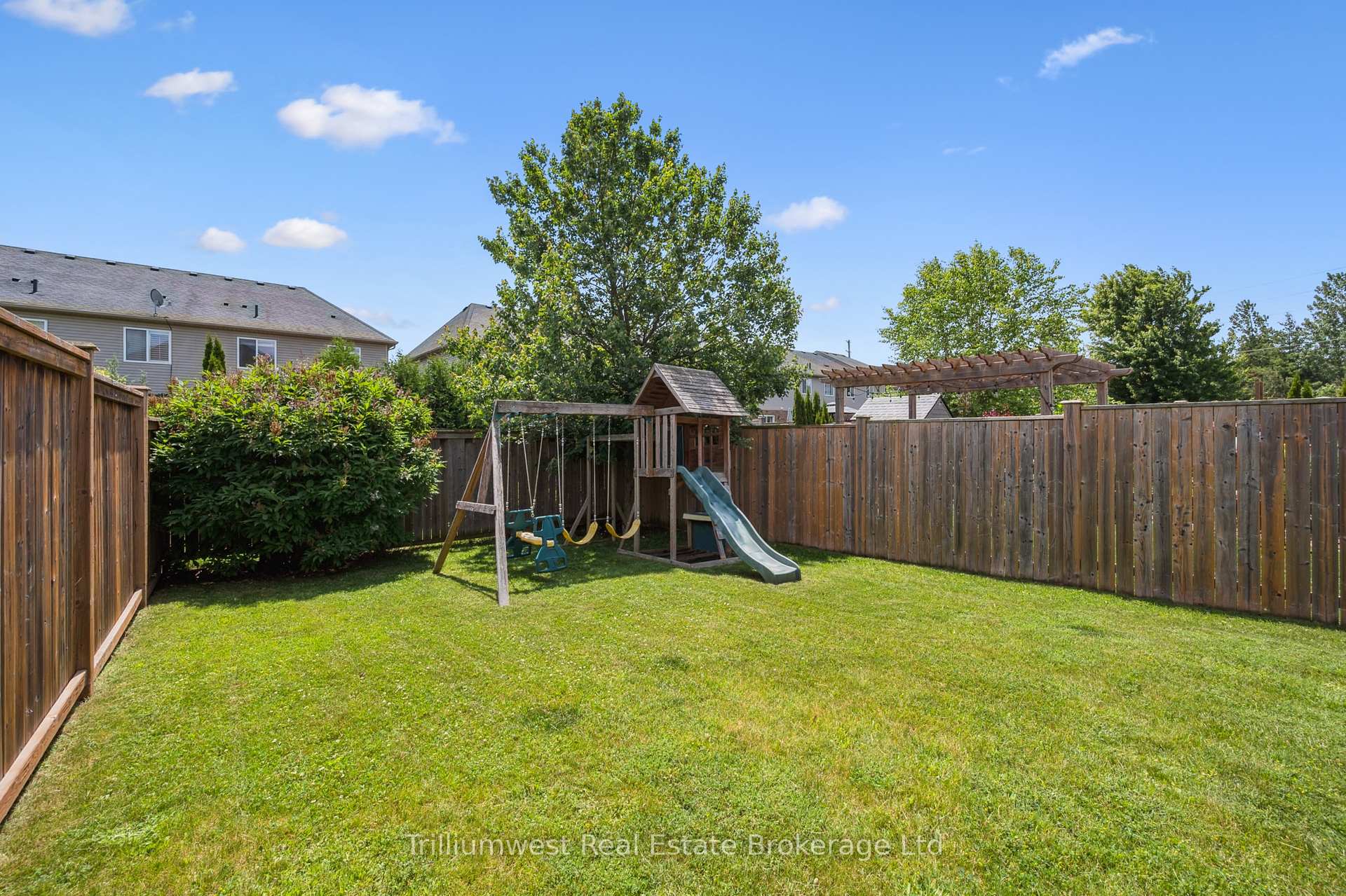 Photo 29 of 210 Couling Crescent, Guelph, Grange Road — HOMEH