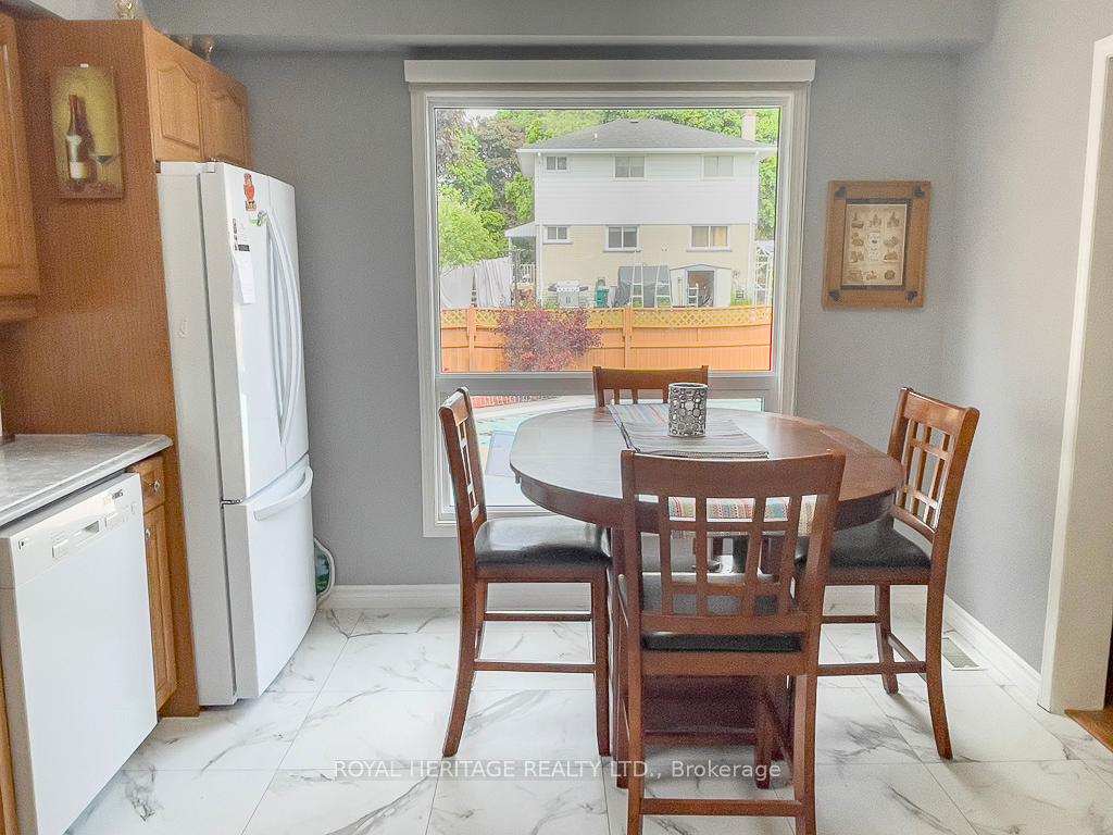 Photo 10 of 9 Morris Drive, Belleville, Belleville Ward — HOMEH