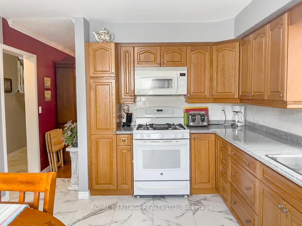 Photo 8 of 9 Morris Drive, Belleville, Belleville Ward — HOMEH