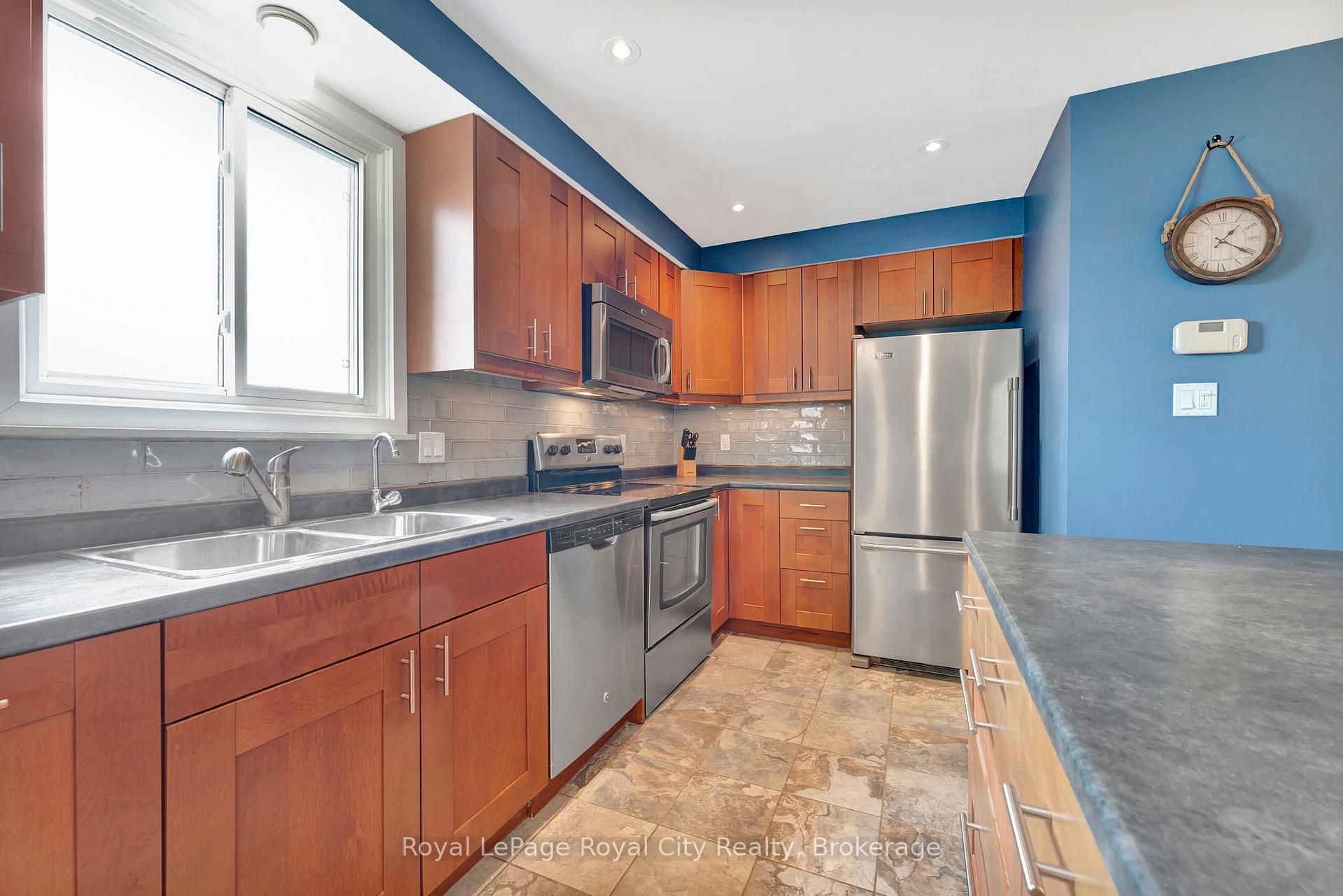 Photo 7 of 12 Grinyer Drive, Guelph, Grange Road — HOMEH