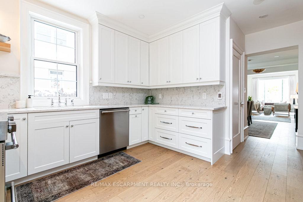 Photo 19 of 265 MacNab Street S, Hamilton, Durand — HOMEH