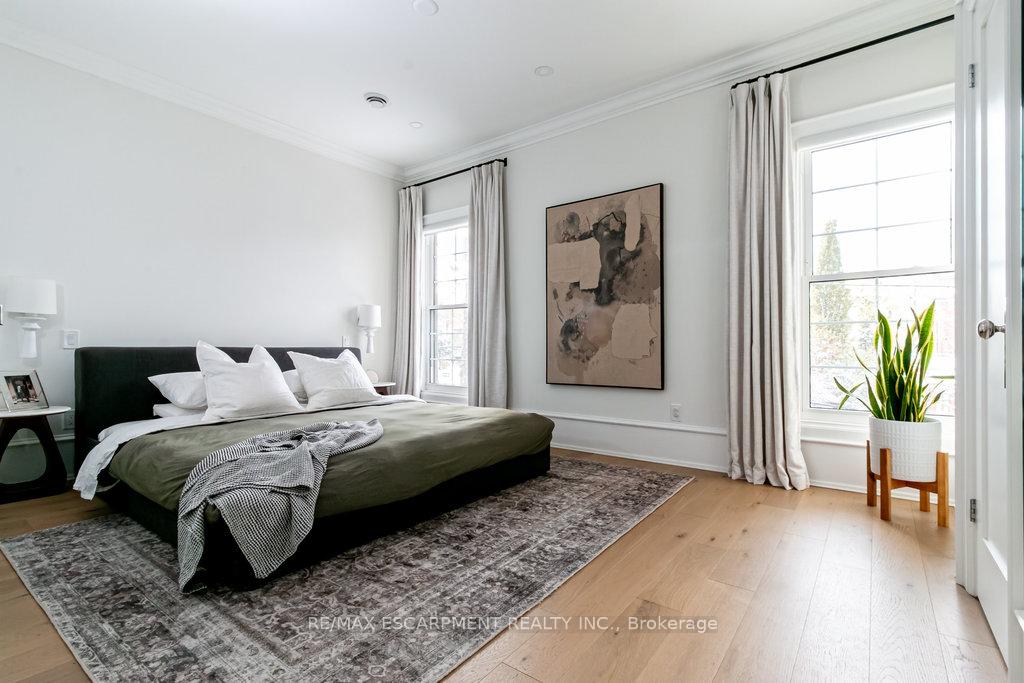 Photo 39 of 265 MacNab Street S, Hamilton, Durand — HOMEH