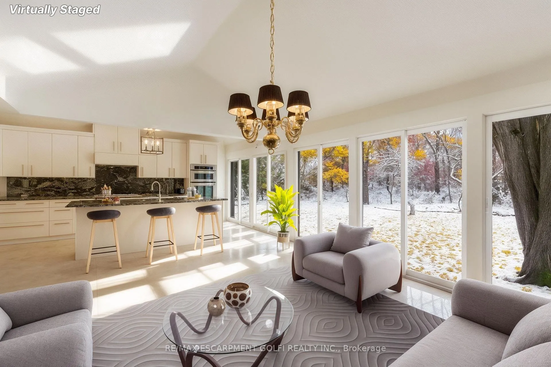 Photo 10 of 16 Freeland Court, Hamilton, Westdale — HOMEH