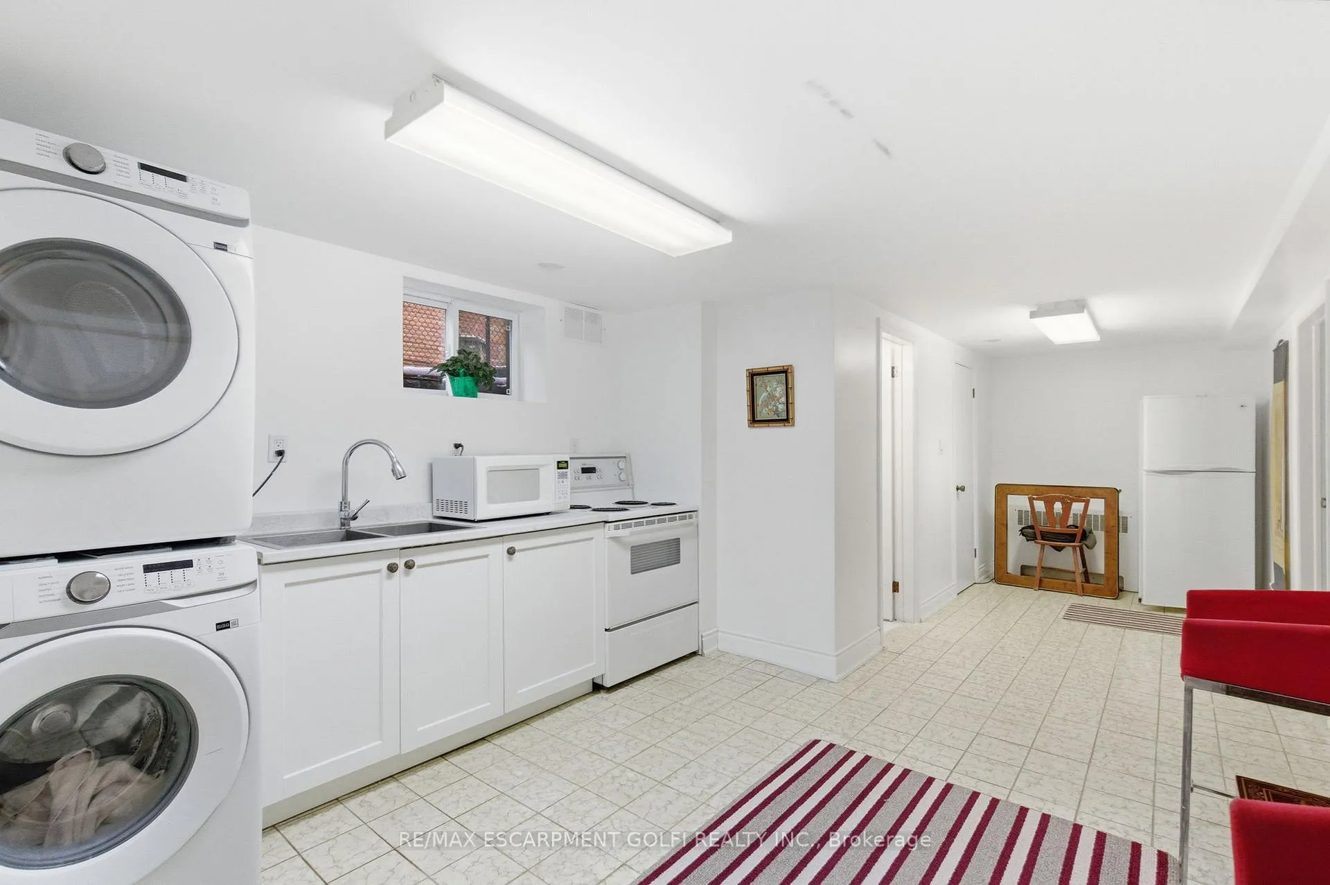 Photo 27 of 16 Freeland Court, Hamilton, Westdale — HOMEH
