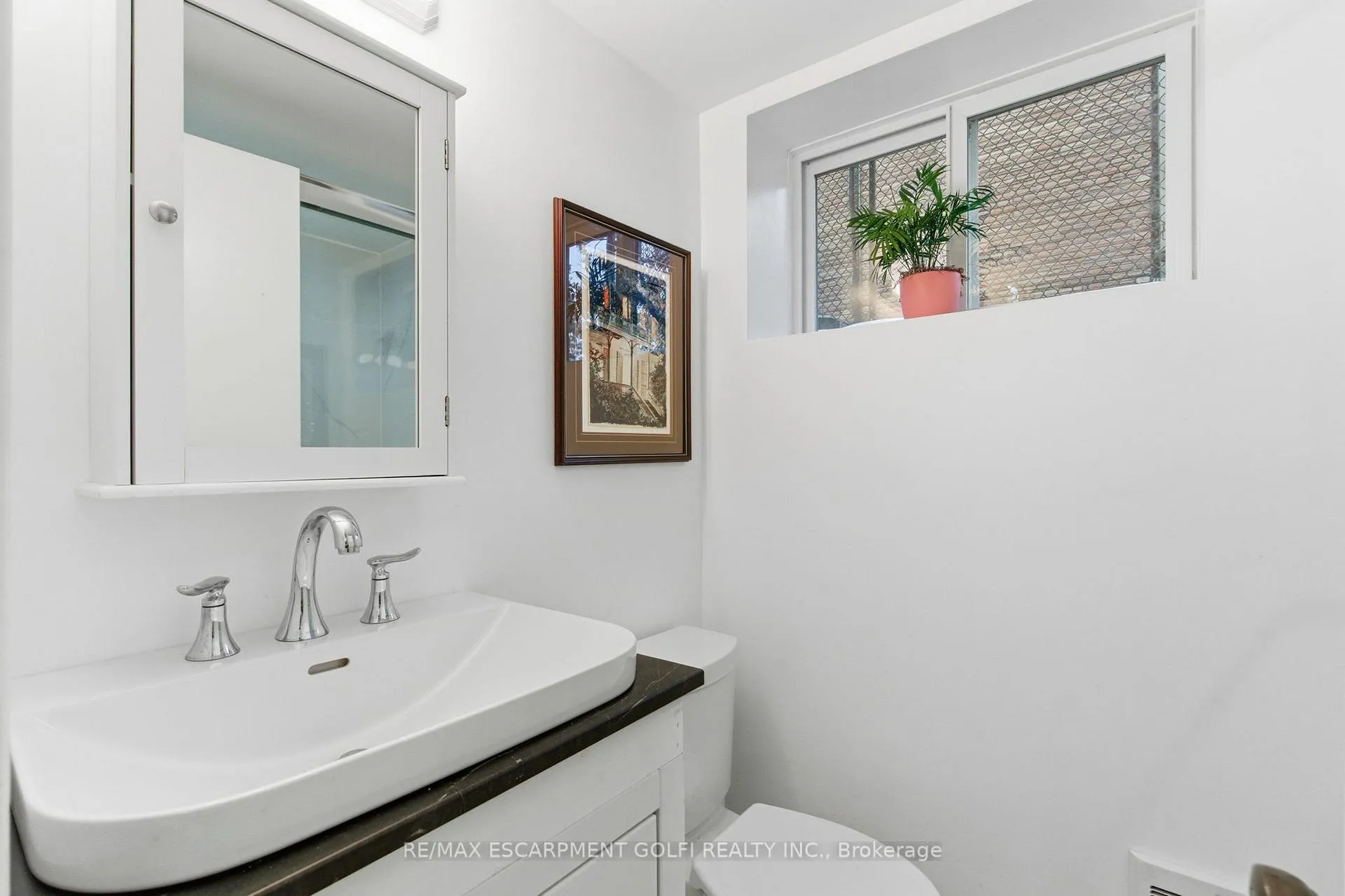 Photo 29 of 16 Freeland Court, Hamilton, Westdale — HOMEH