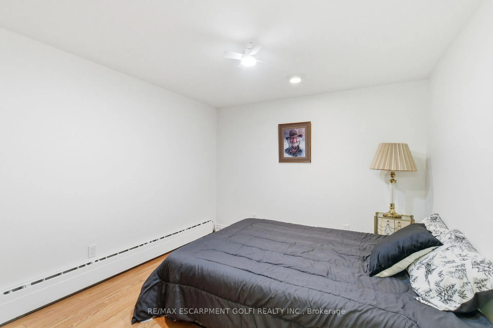 Photo 30 of 16 Freeland Court, Hamilton, Westdale — HOMEH