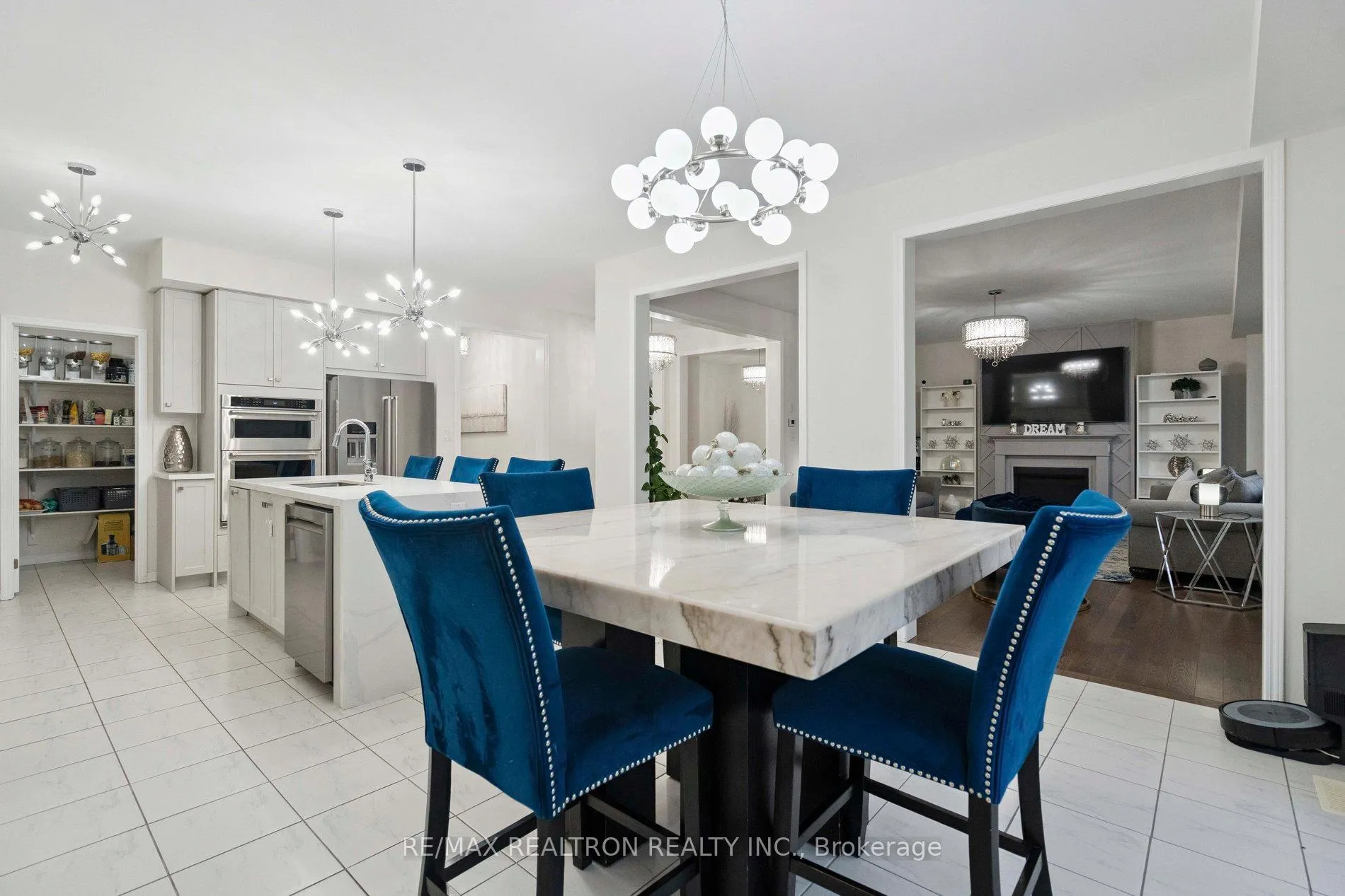 Photo 9 of 233 Kinsman Drive, Hamilton, Binbrook — HOMEH