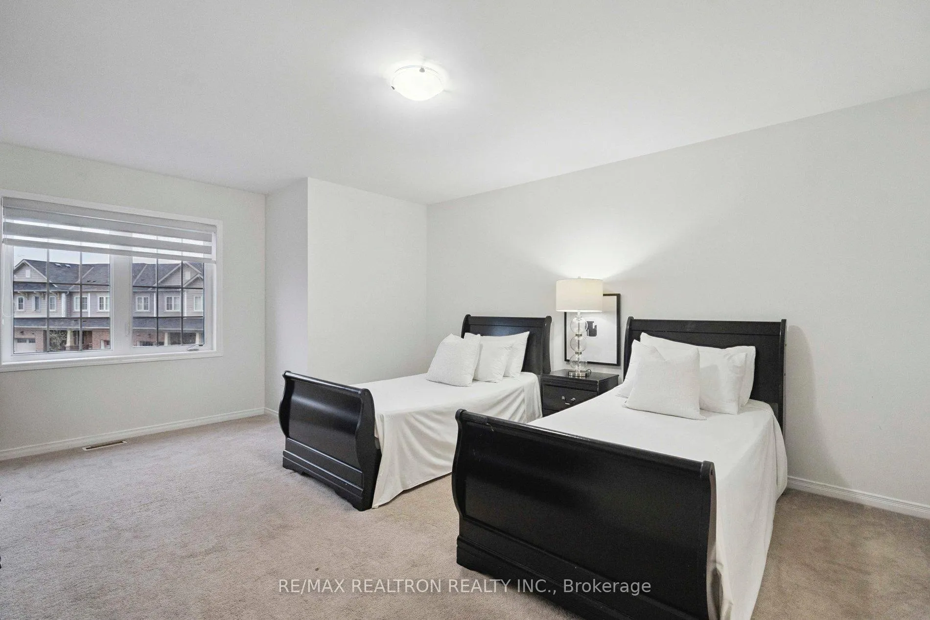 Photo 26 of 233 Kinsman Drive, Hamilton, Binbrook — HOMEH