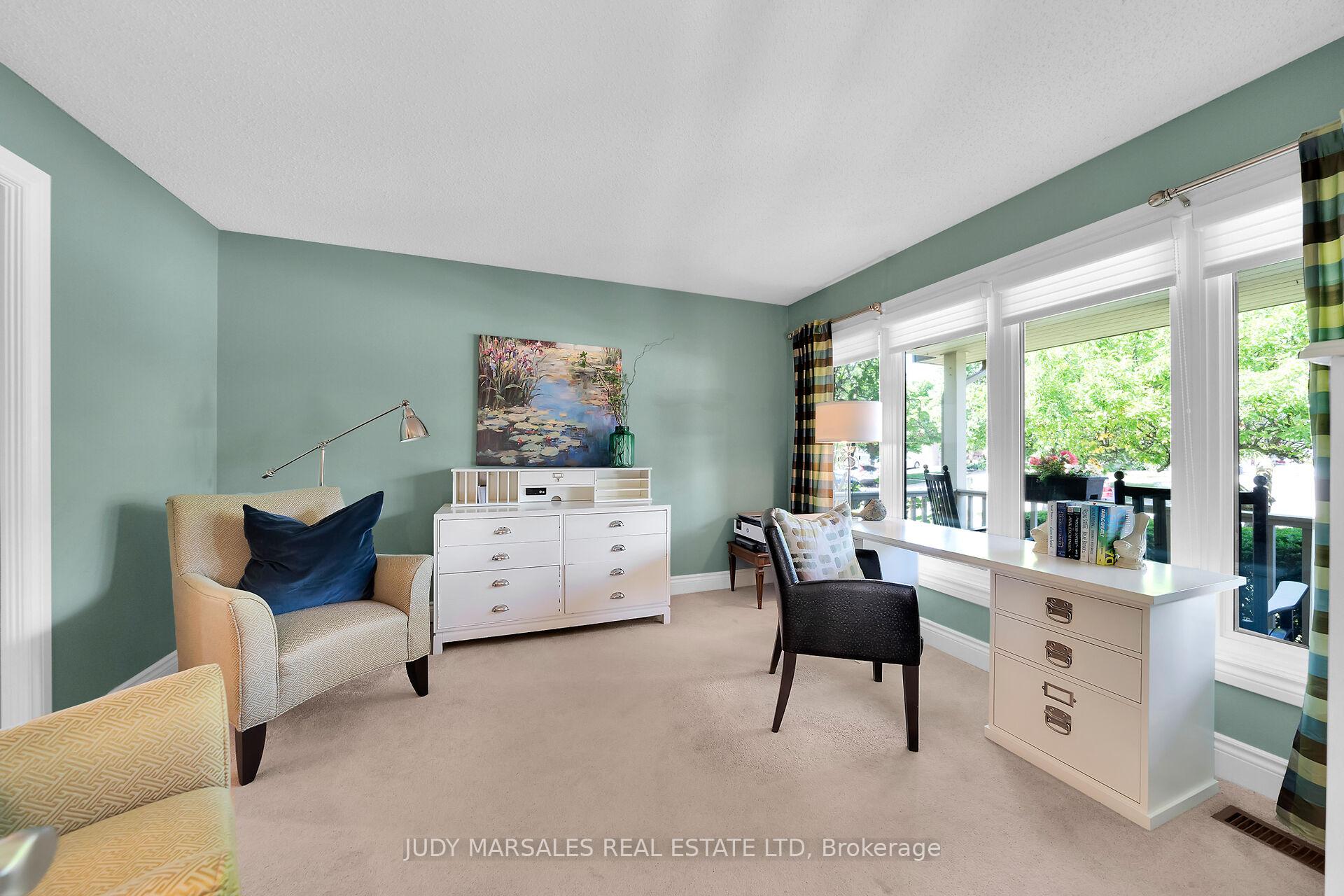 Photo 6 of 12 Vance Crescent, Hamilton, Waterdown — HOMEH