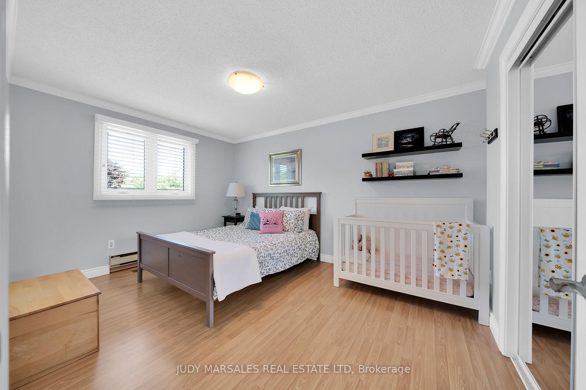Photo 24 of 12 Vance Crescent, Hamilton, Waterdown — HOMEH