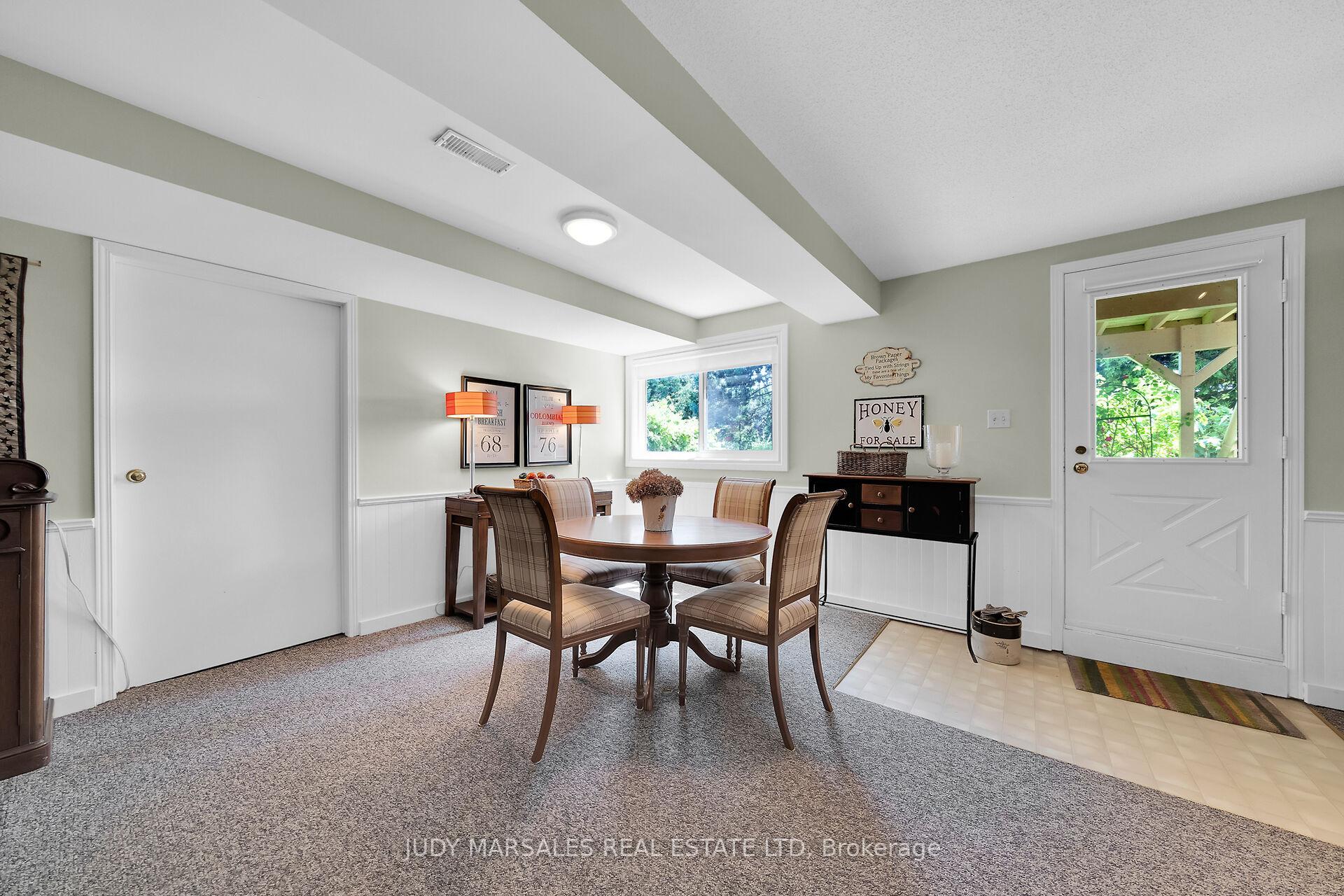 Photo 34 of 12 Vance Crescent, Hamilton, Waterdown — HOMEH