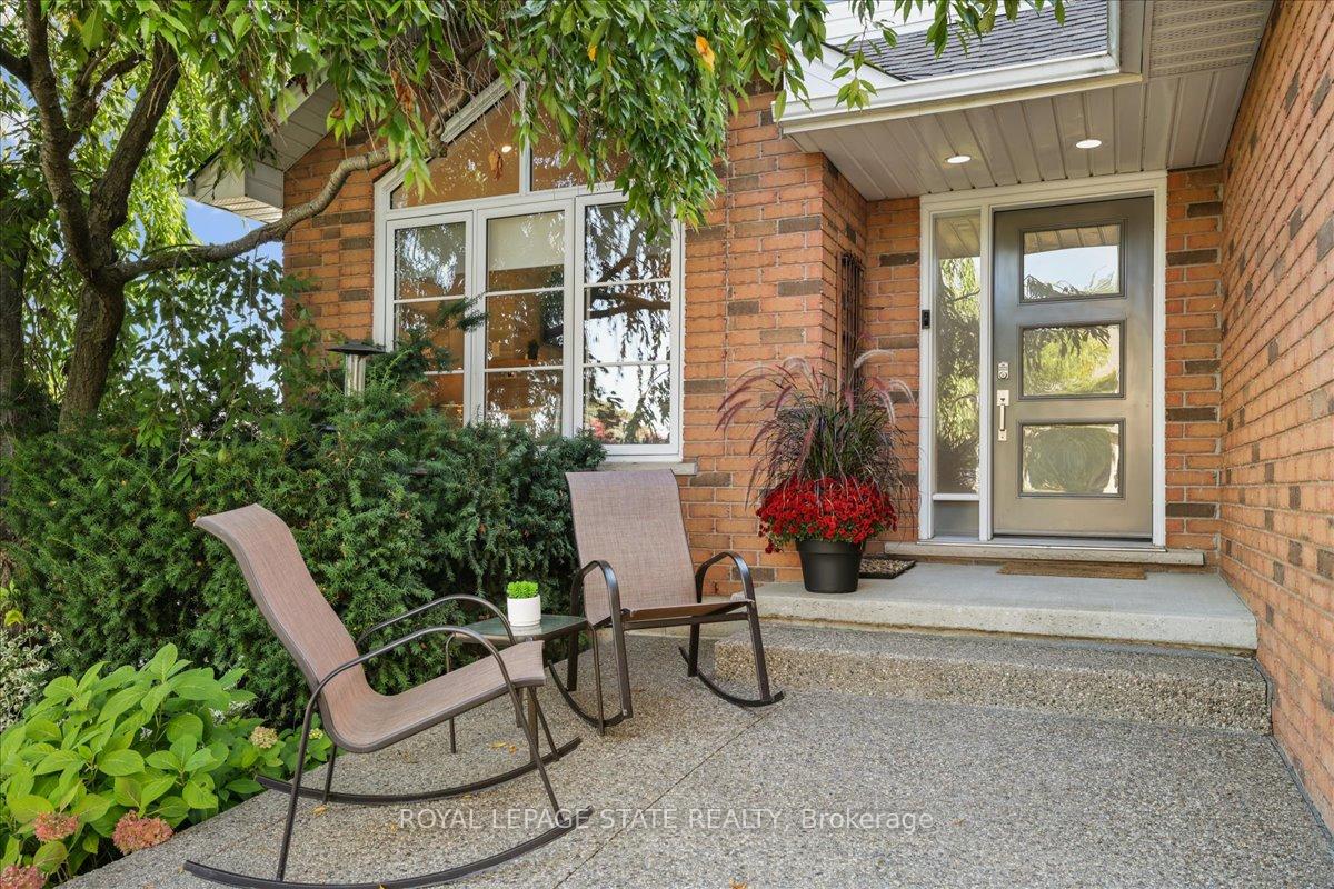 Photo 8 of 1 Parkvista Place, Hamilton, Stoney Creek Mountain — HOMEH