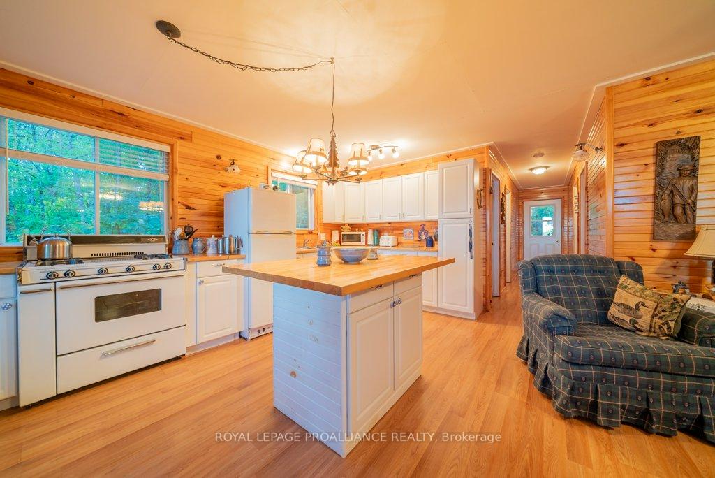 Photo 17 of 257 Hungry Lake, Frontenac, Frontenac Centre — HOMEH