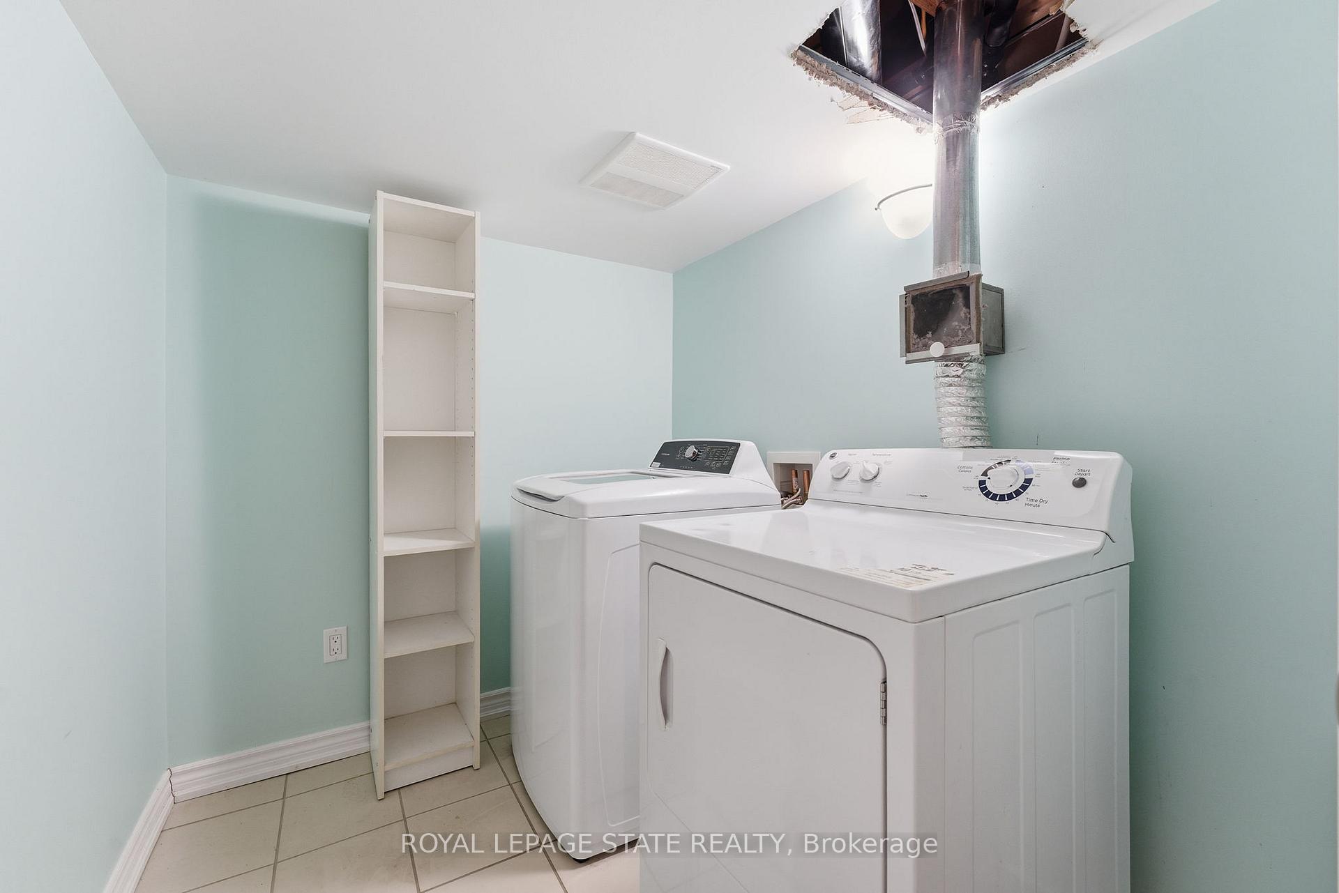 Photo 23 of 144 Hoover Crescent, Hamilton, Balfour — HOMEH
