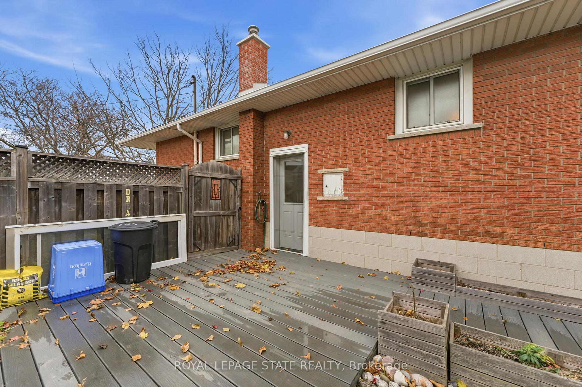 Photo 24 of 144 Hoover Crescent, Hamilton, Balfour — HOMEH