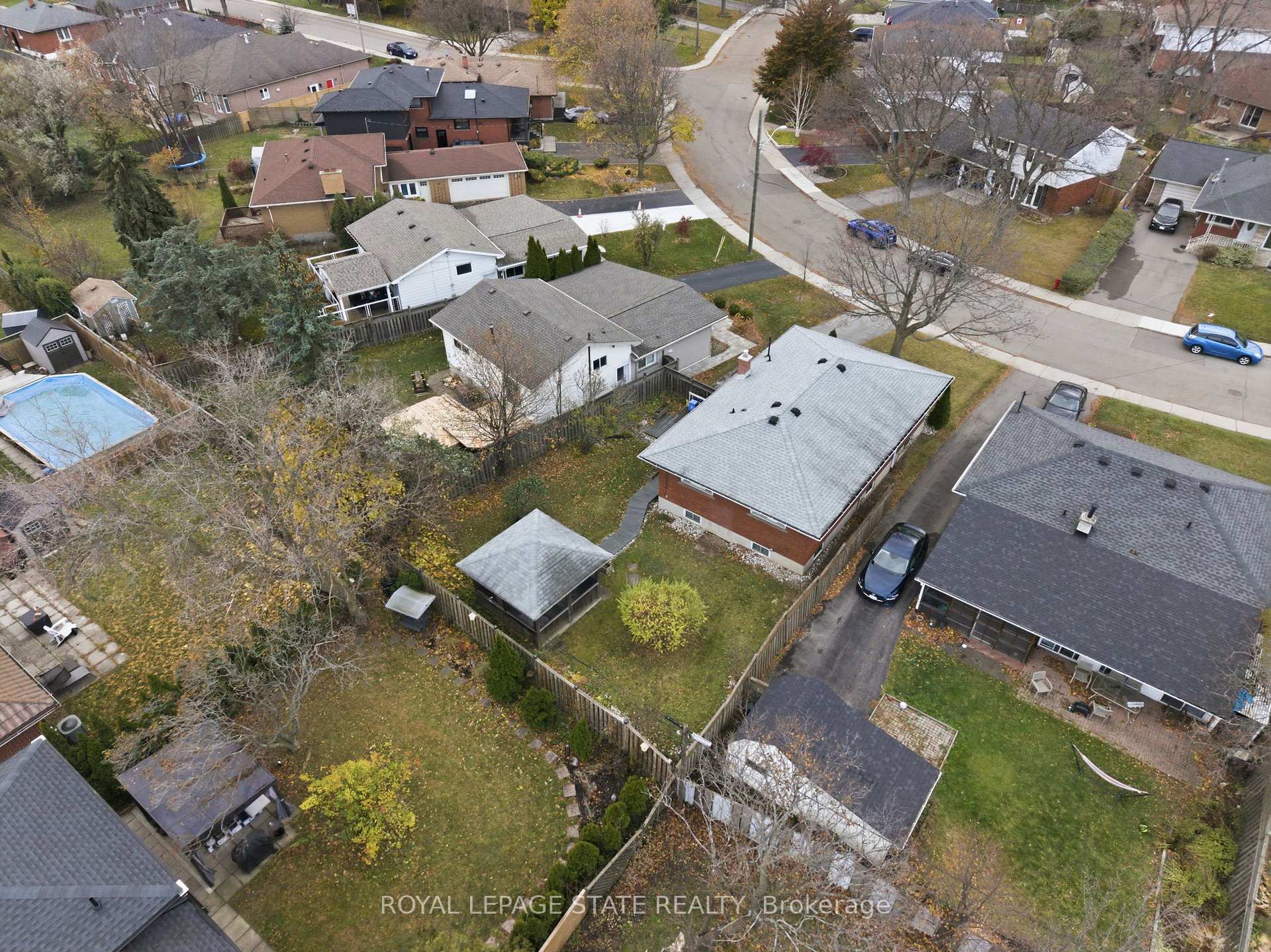 Photo 28 of 144 Hoover Crescent, Hamilton, Balfour — HOMEH