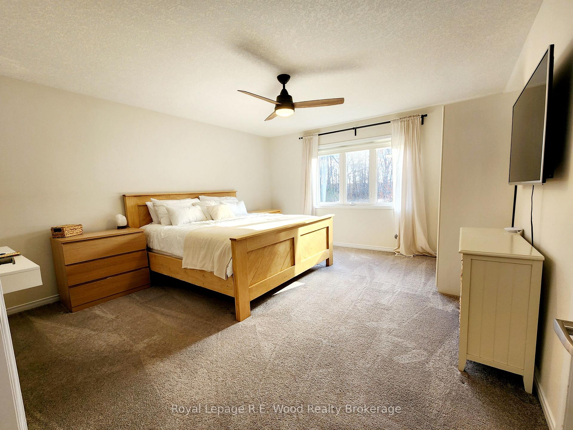 Photo 25 of 93 Cactus Crescent, Hamilton, Stoney Creek Mountain — HOMEH