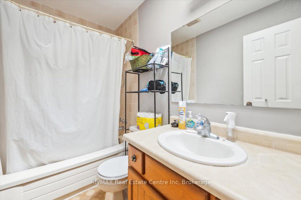 Photo 12 of 407 Ironwood Road, Guelph, Kortright West — HOMEH