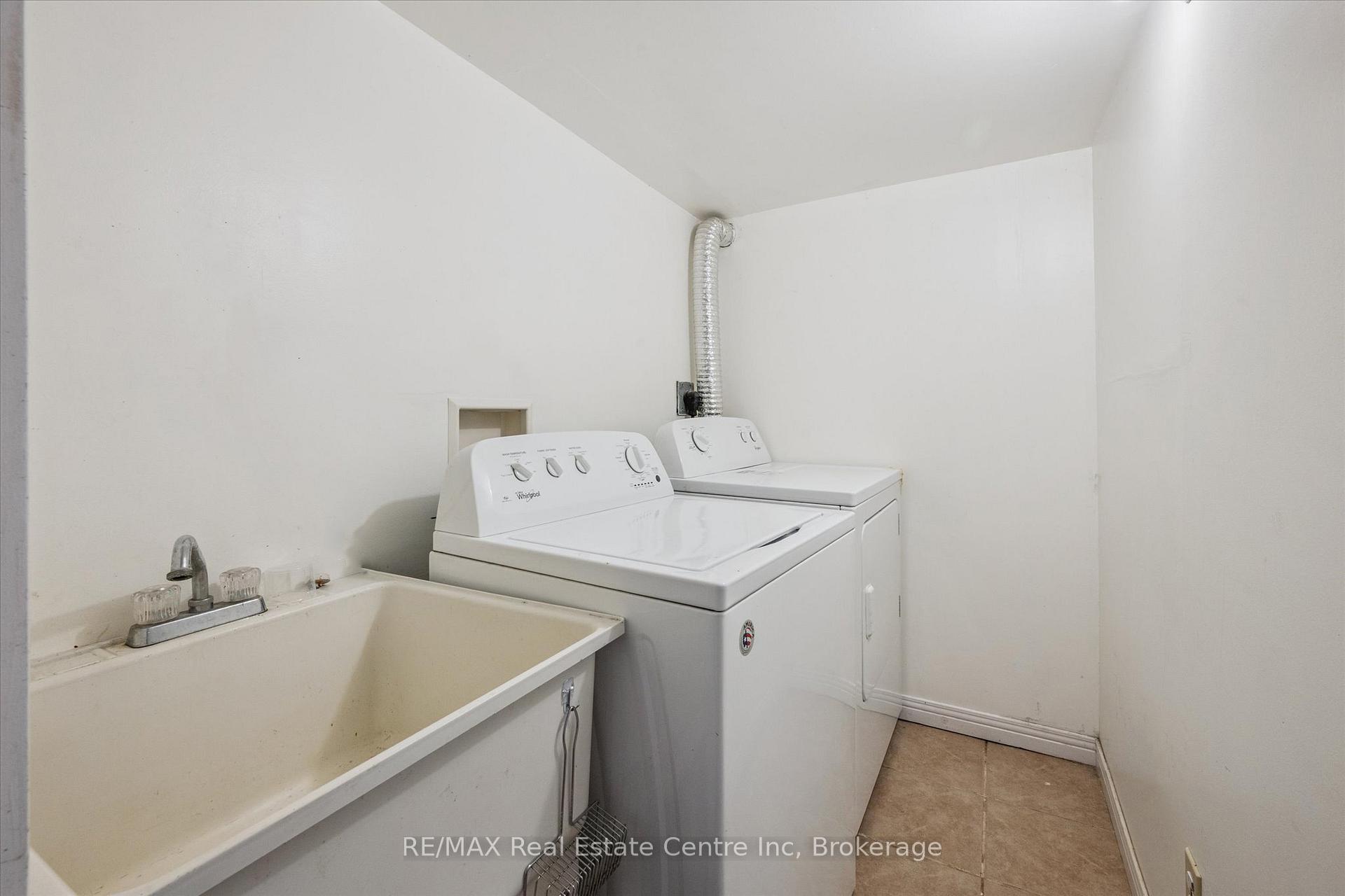 Photo 23 of 407 Ironwood Road, Guelph, Kortright West — HOMEH