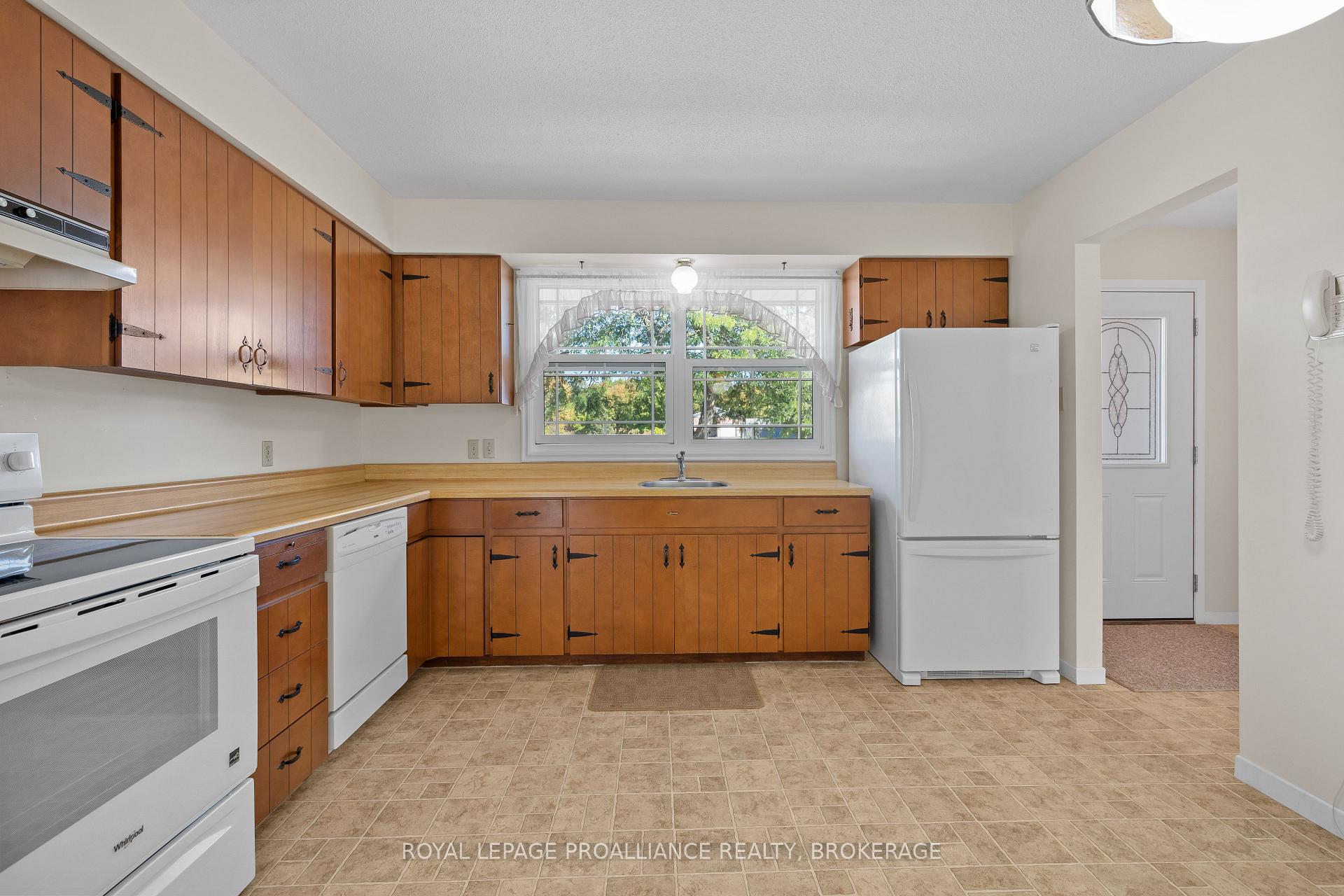 Photo 7 of 3297 McGarvey Road, Frontenac, Frontenac South — HOMEH