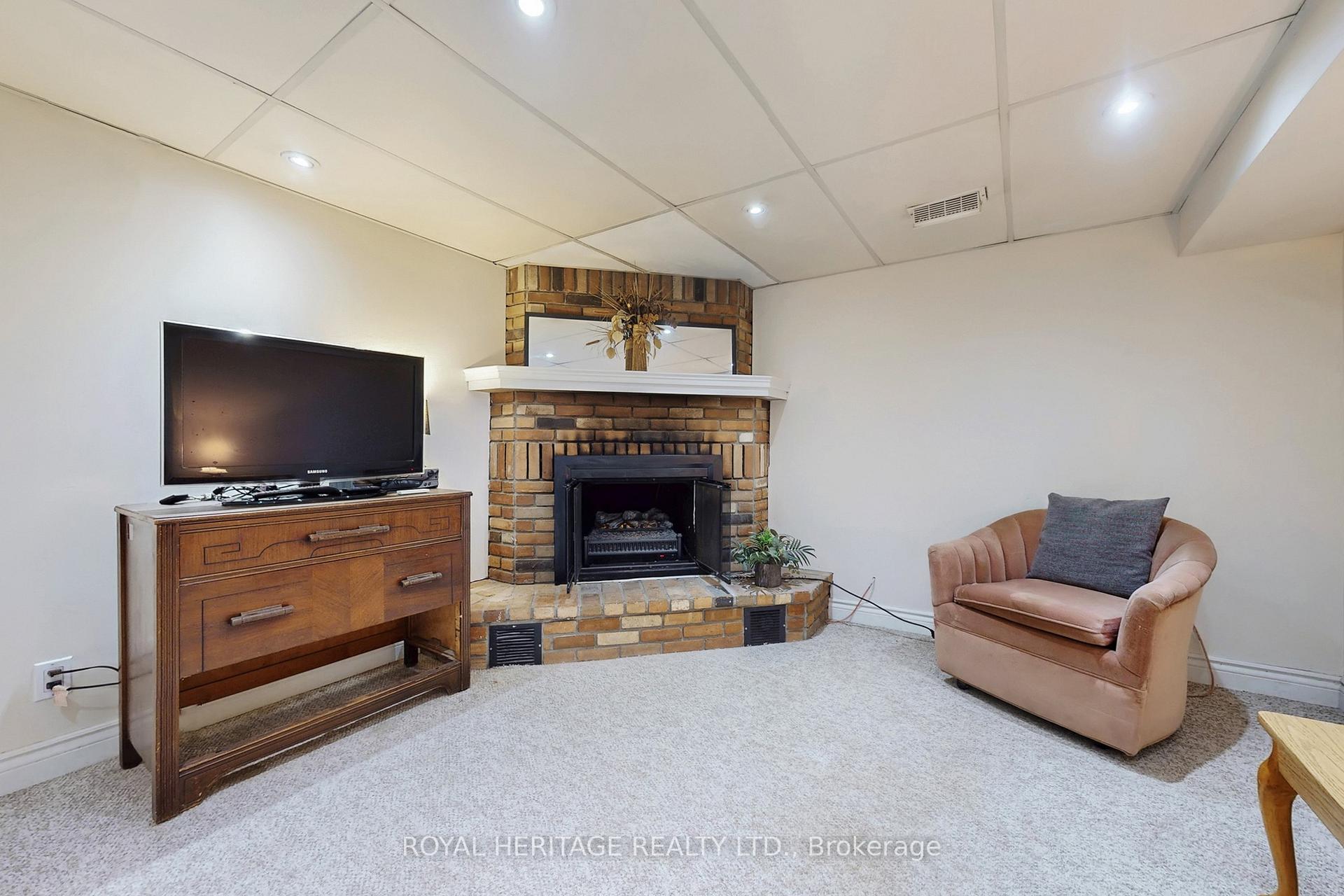 Photo 35 of 102 Rands Road, Ajax, South West — HOMEH