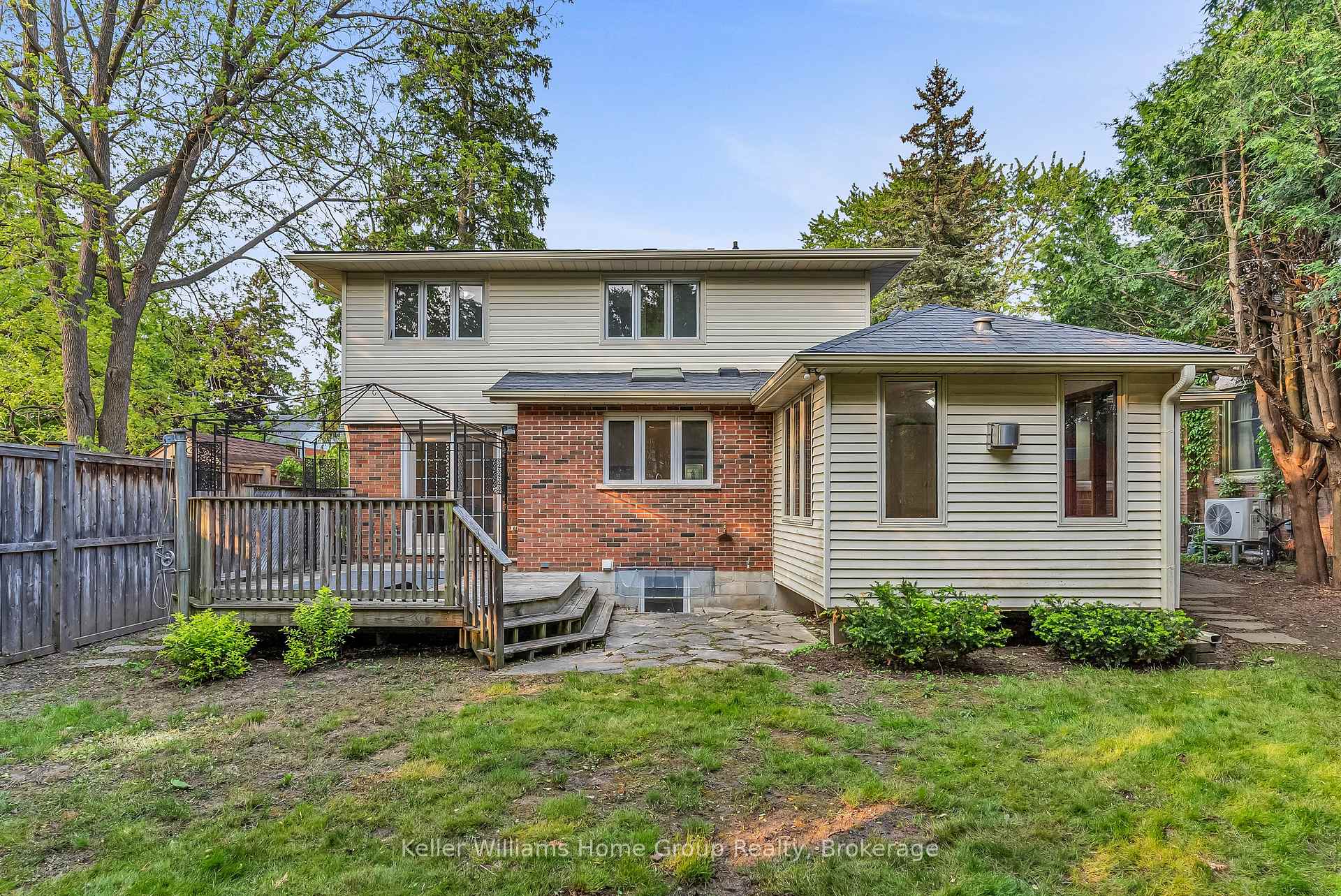 Photo 6 of 3 Graham Street, Guelph, Dovercliffe Park/Old University — HOMEH