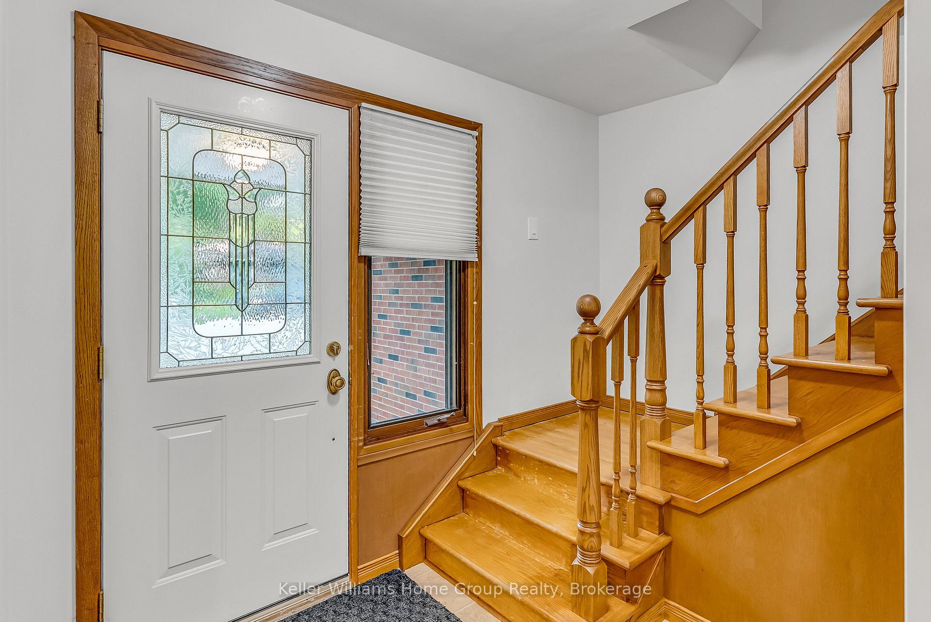 Photo 8 of 3 Graham Street, Guelph, Dovercliffe Park/Old University — HOMEH