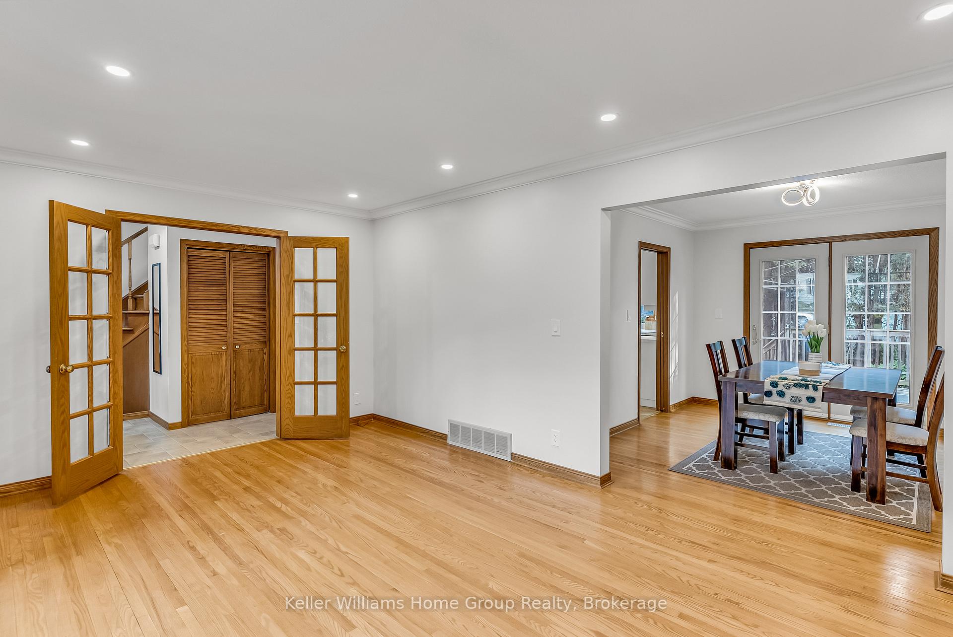 Photo 11 of 3 Graham Street, Guelph, Dovercliffe Park/Old University — HOMEH