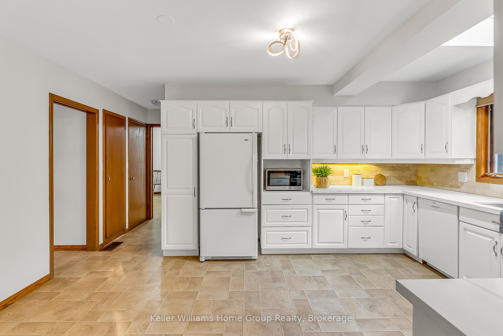 Photo 14 of 3 Graham Street, Guelph, Dovercliffe Park/Old University — HOMEH