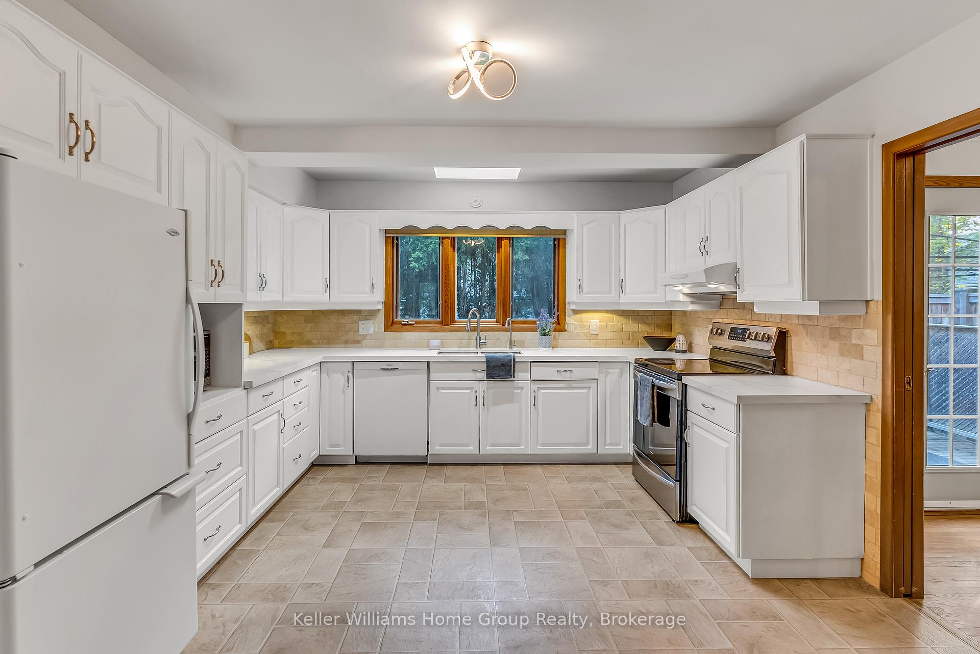 Photo 16 of 3 Graham Street, Guelph, Dovercliffe Park/Old University — HOMEH