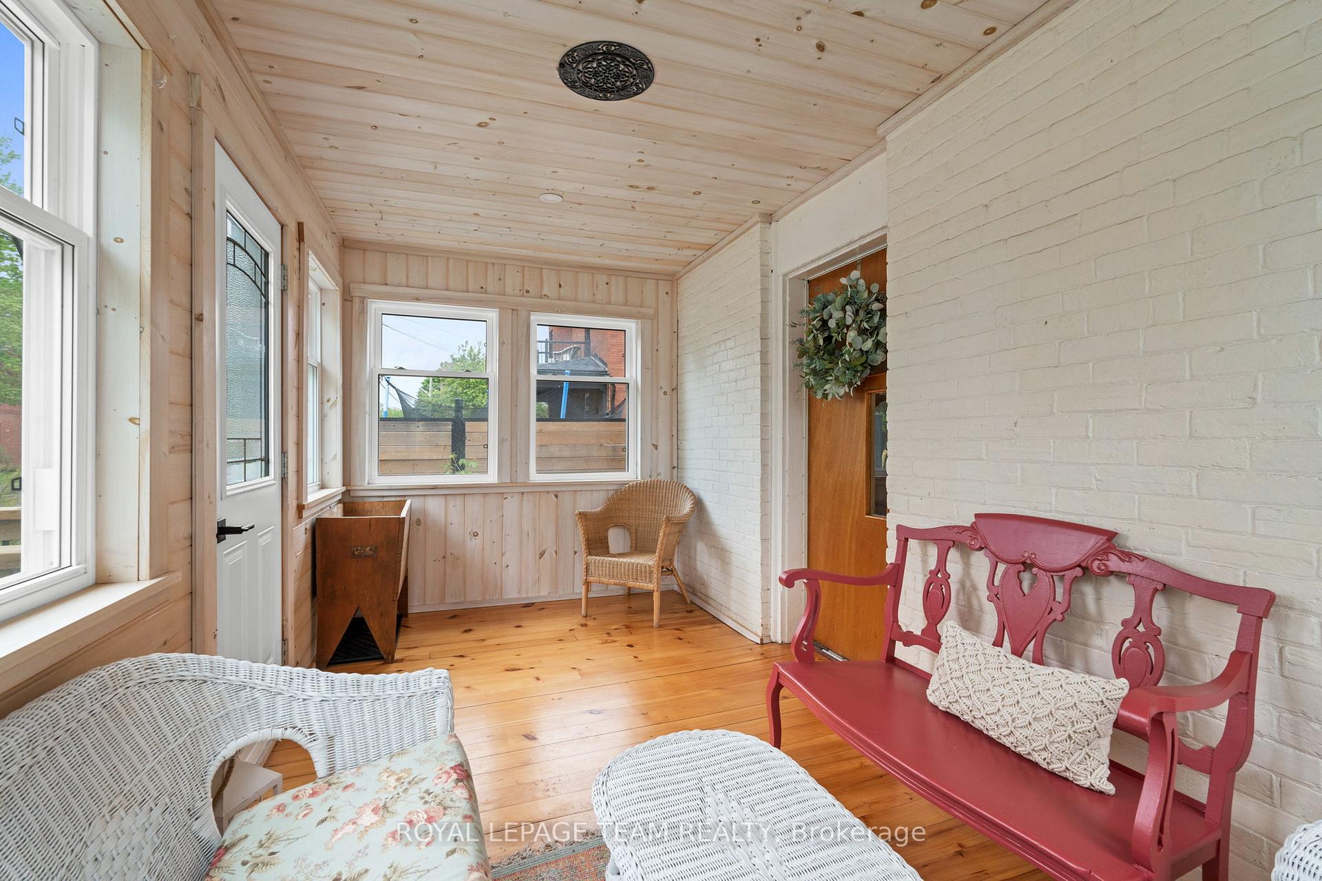 Photo 3 of 82 Lake Avenue E, Carleton Place — HOMEH