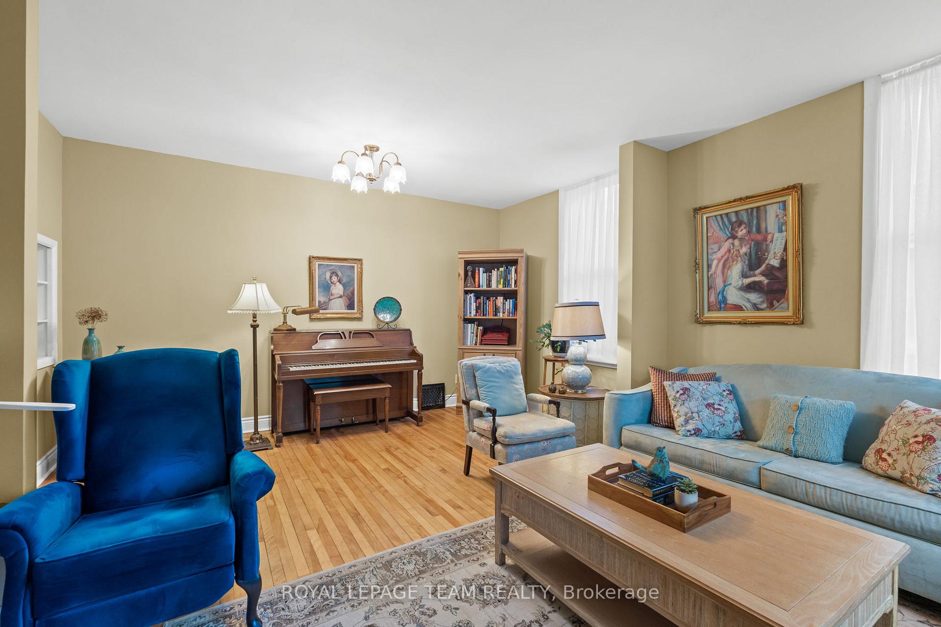 Photo 15 of 82 Lake Avenue E, Carleton Place — HOMEH