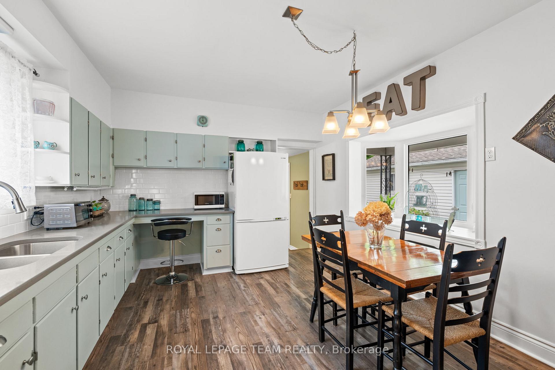Photo 18 of 82 Lake Avenue E, Carleton Place — HOMEH
