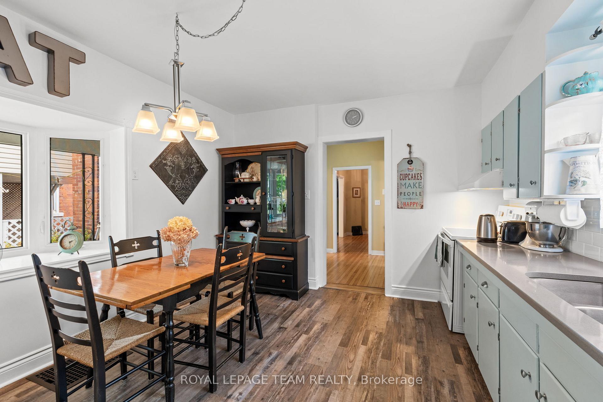Photo 20 of 82 Lake Avenue E, Carleton Place — HOMEH