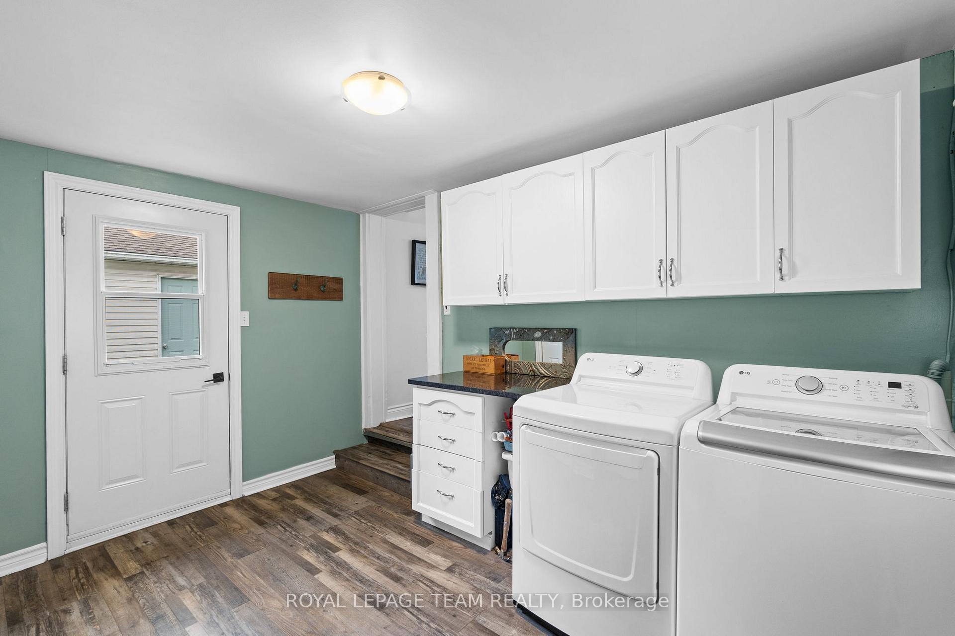 Photo 26 of 82 Lake Avenue E, Carleton Place — HOMEH