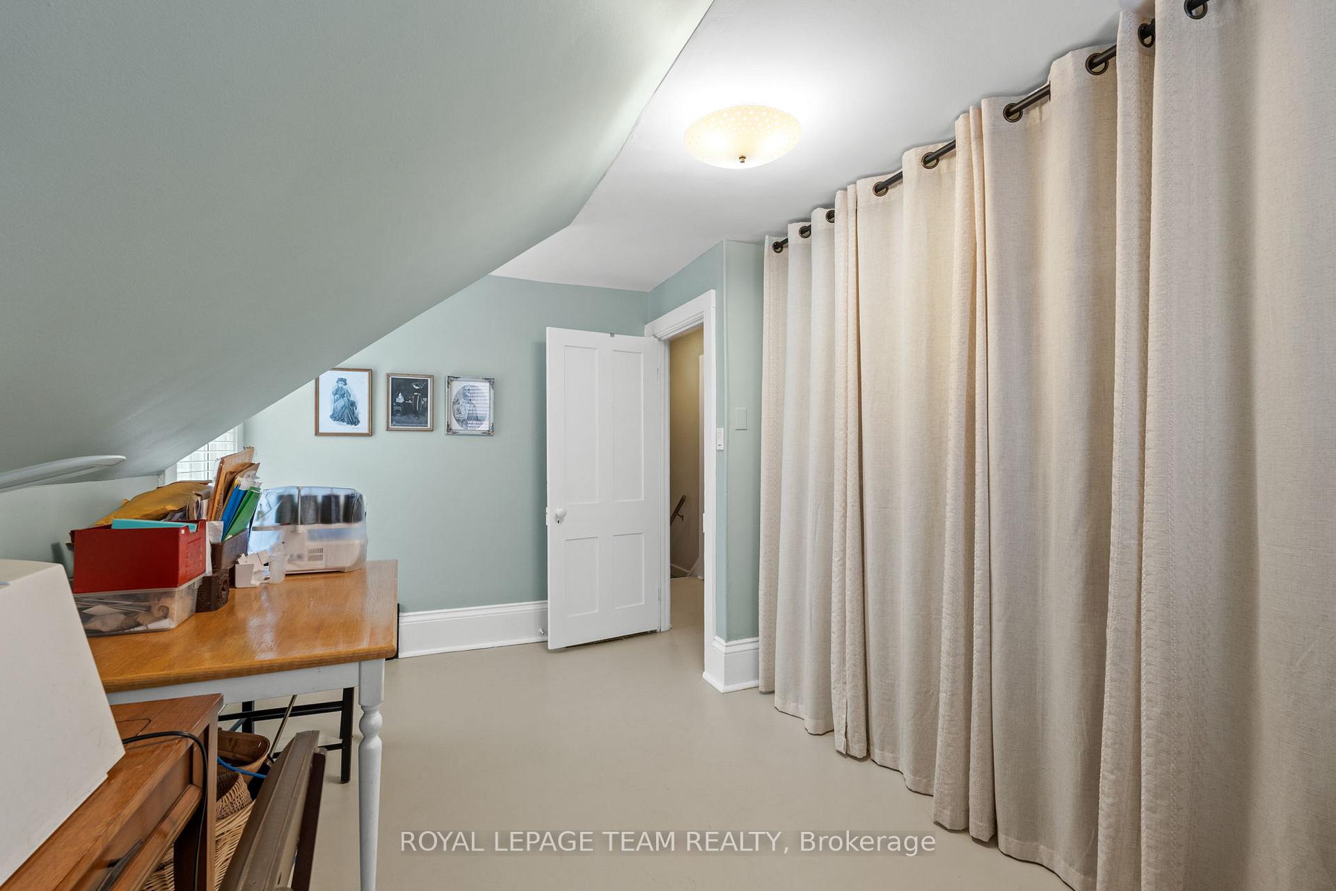 Photo 32 of 82 Lake Avenue E, Carleton Place — HOMEH