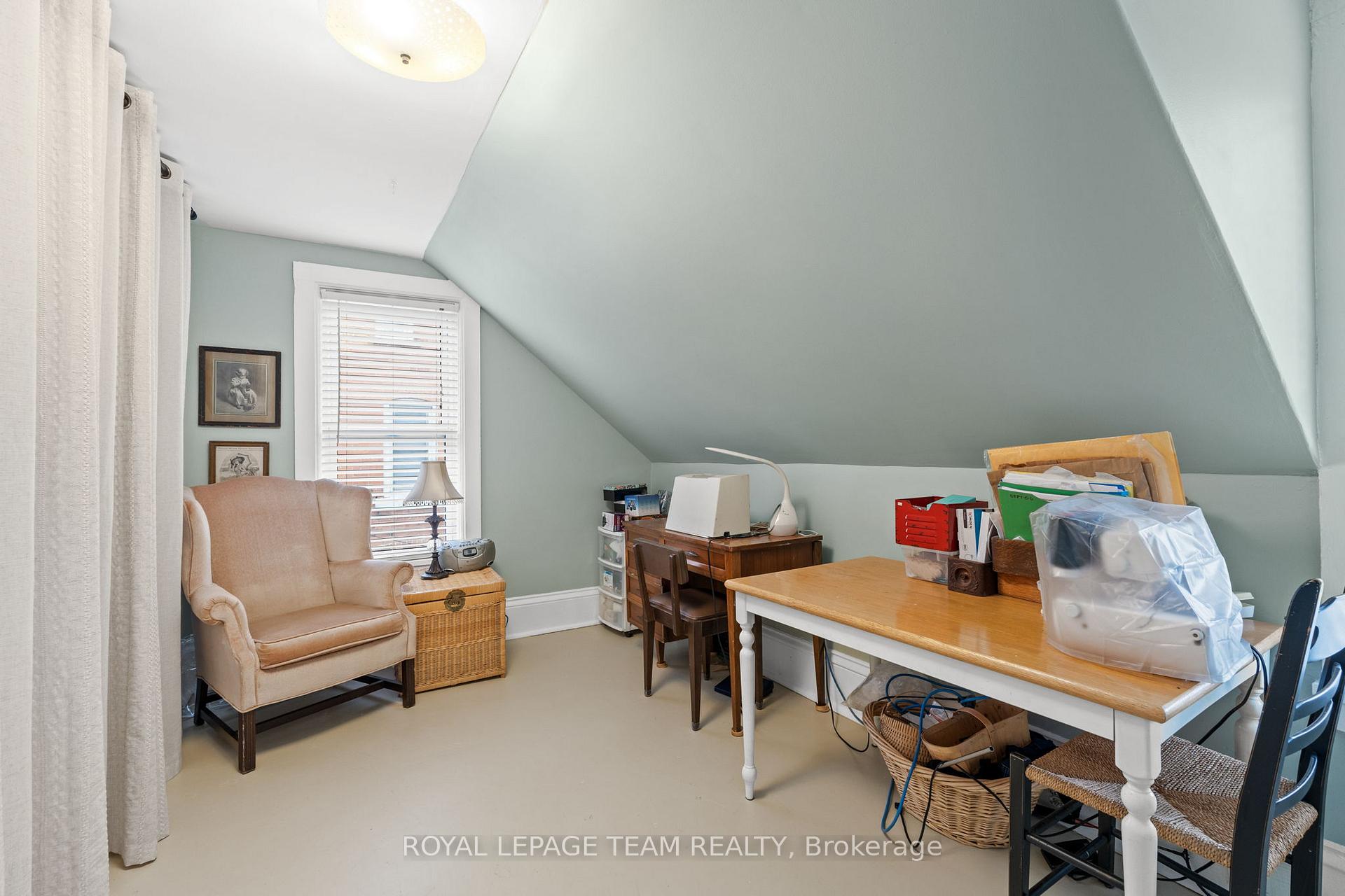 Photo 35 of 82 Lake Avenue E, Carleton Place — HOMEH