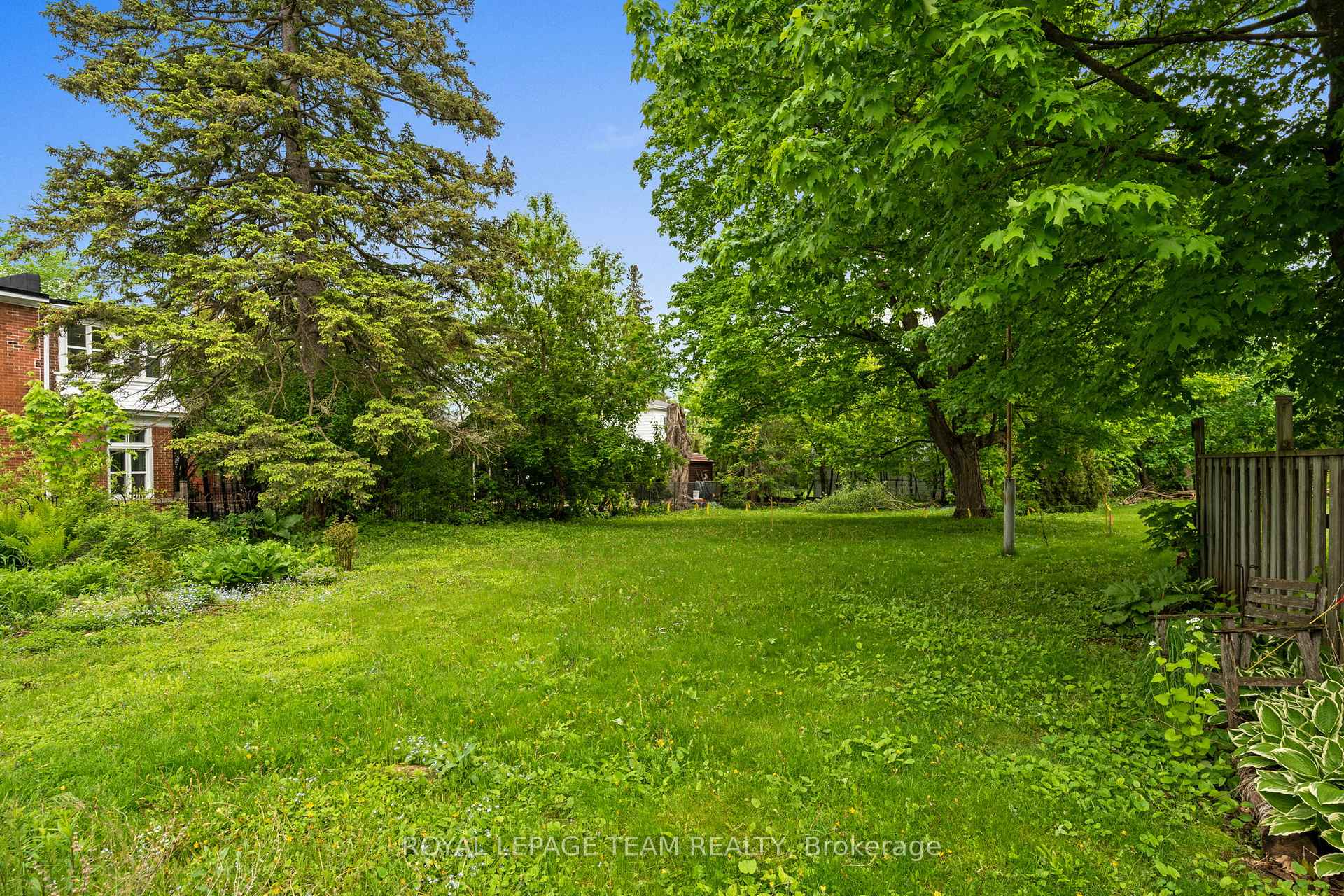 Photo 34 of 82 Lake Avenue E, Carleton Place — HOMEH