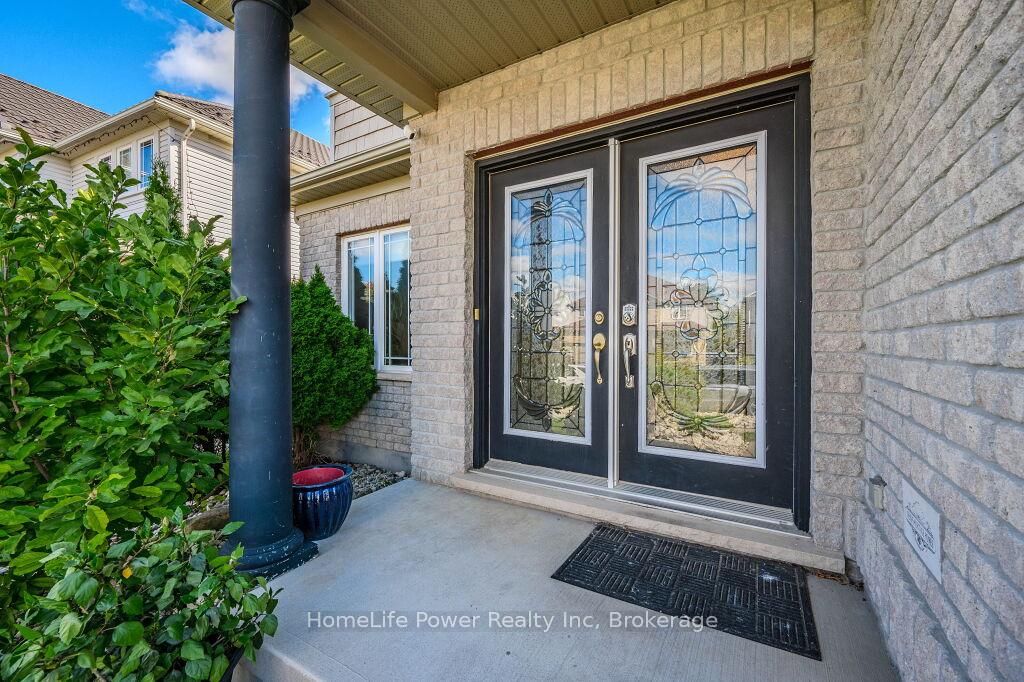 Photo 4 of 6 Westra Drive, Guelph, Willow West/Sugarbush/West Acres — HOMEH