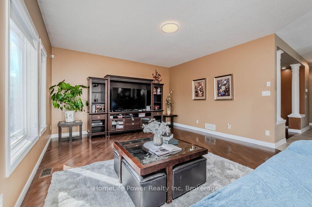 Photo 9 of 6 Westra Drive, Guelph, Willow West/Sugarbush/West Acres — HOMEH