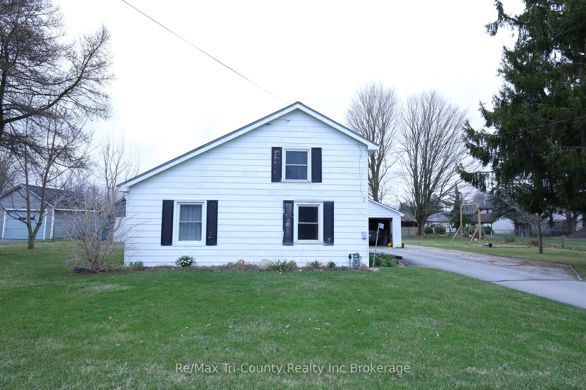 Photo 3 of 55572 Main Street, Bayham, Straffordville — HOMEH
