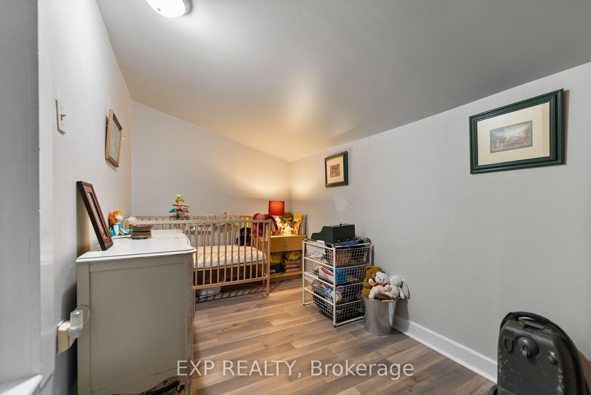 Photo 28 of 54 MacDonald Street S, Arnprior — HOMEH