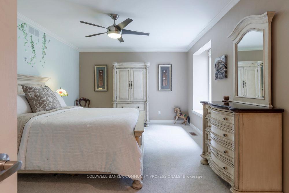 Photo 17 of 50 Braemar Place, Hamilton, Mohawk — HOMEH