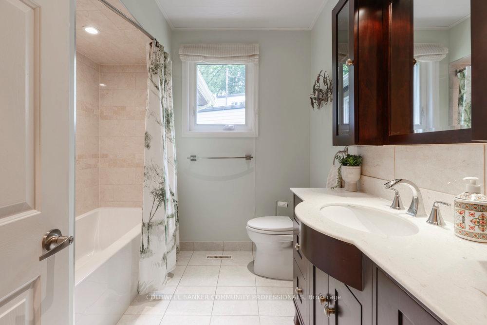 Photo 19 of 50 Braemar Place, Hamilton, Mohawk — HOMEH