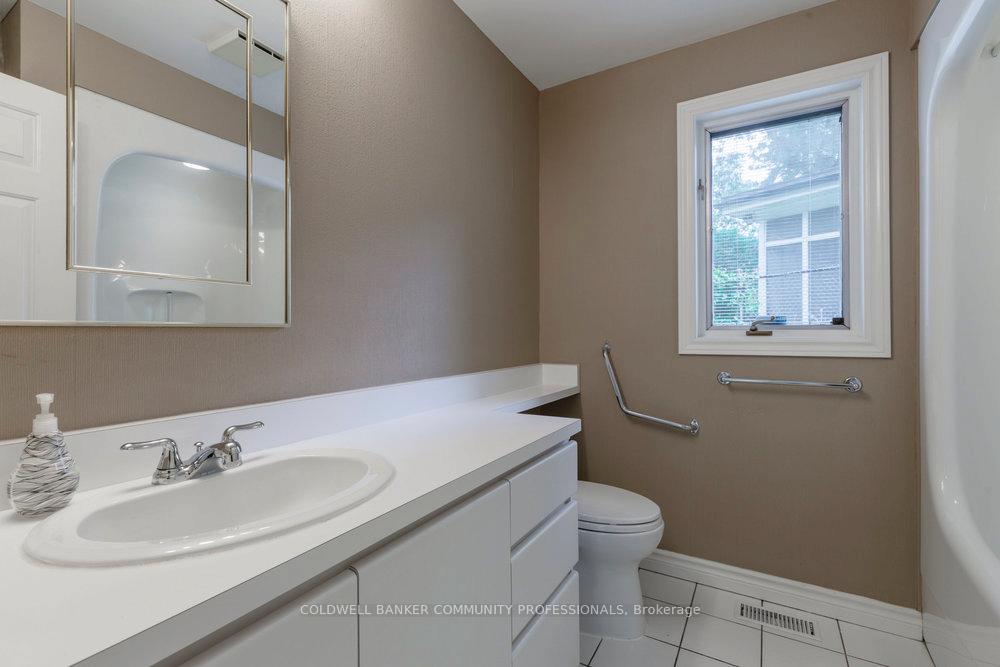 Photo 26 of 50 Braemar Place, Hamilton, Mohawk — HOMEH
