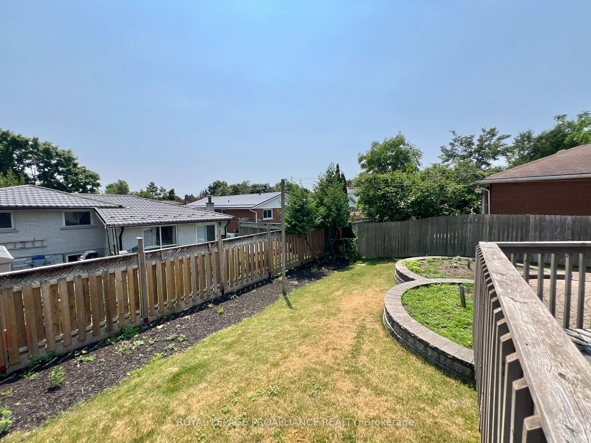 Photo 20 of 21 Dunnett Boulevard, Belleville, Belleville Ward — HOMEH