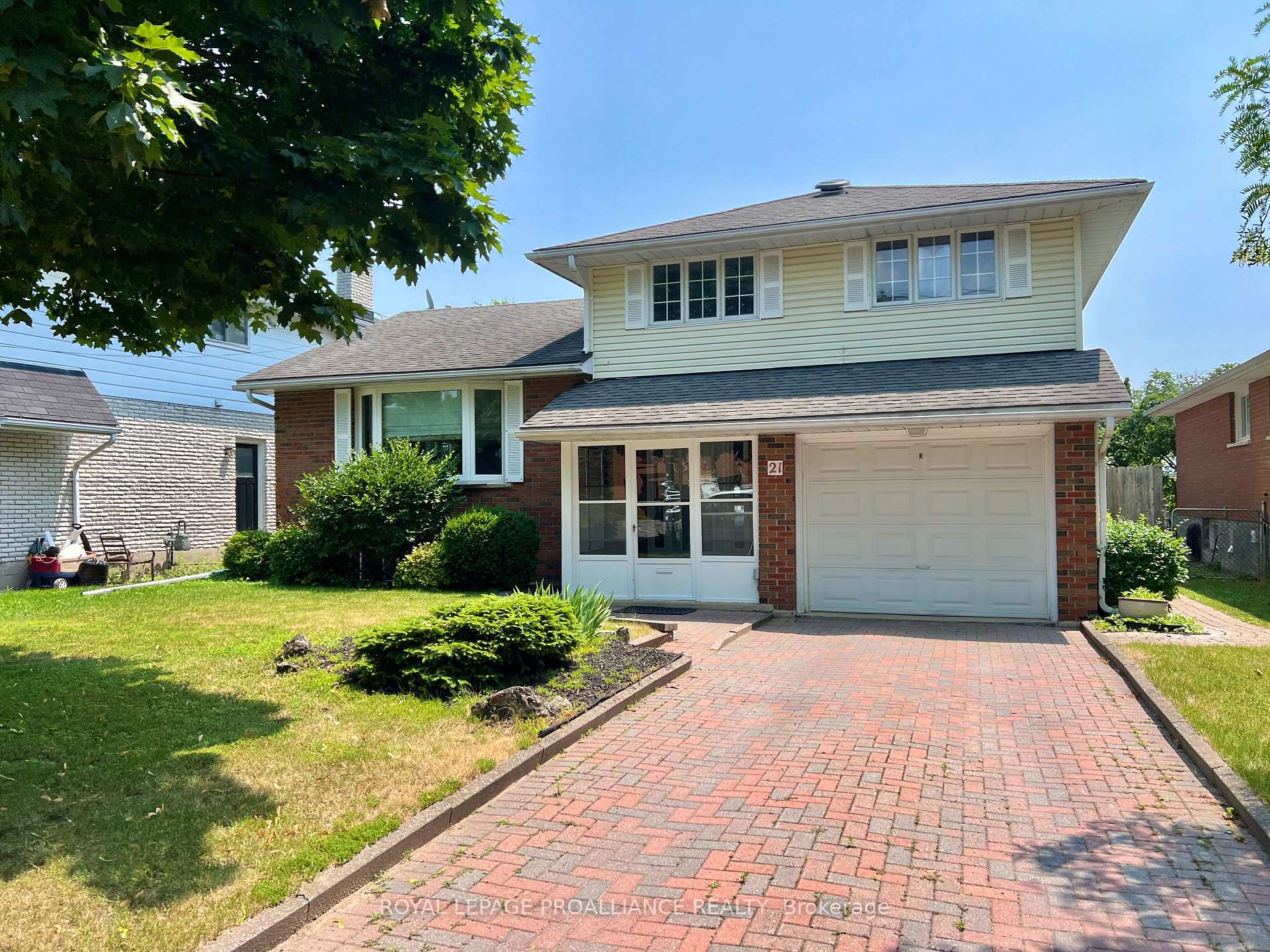 Photo 24 of 21 Dunnett Boulevard, Belleville, Belleville Ward — HOMEH