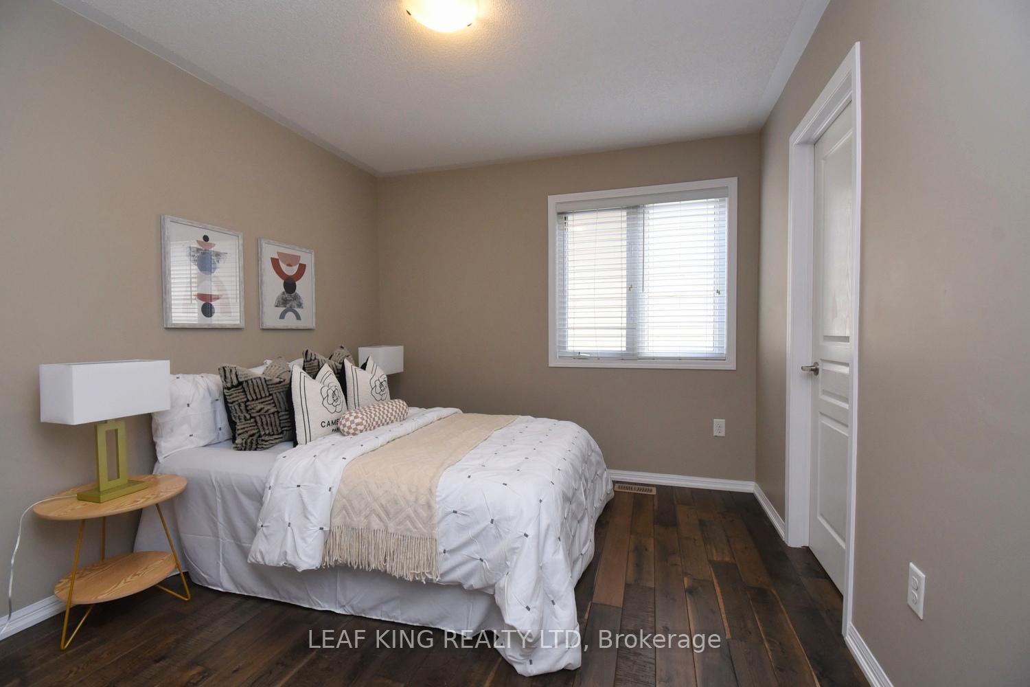 Photo 7 of 38 Cranston Street, Hamilton, Meadowlands — HOMEH